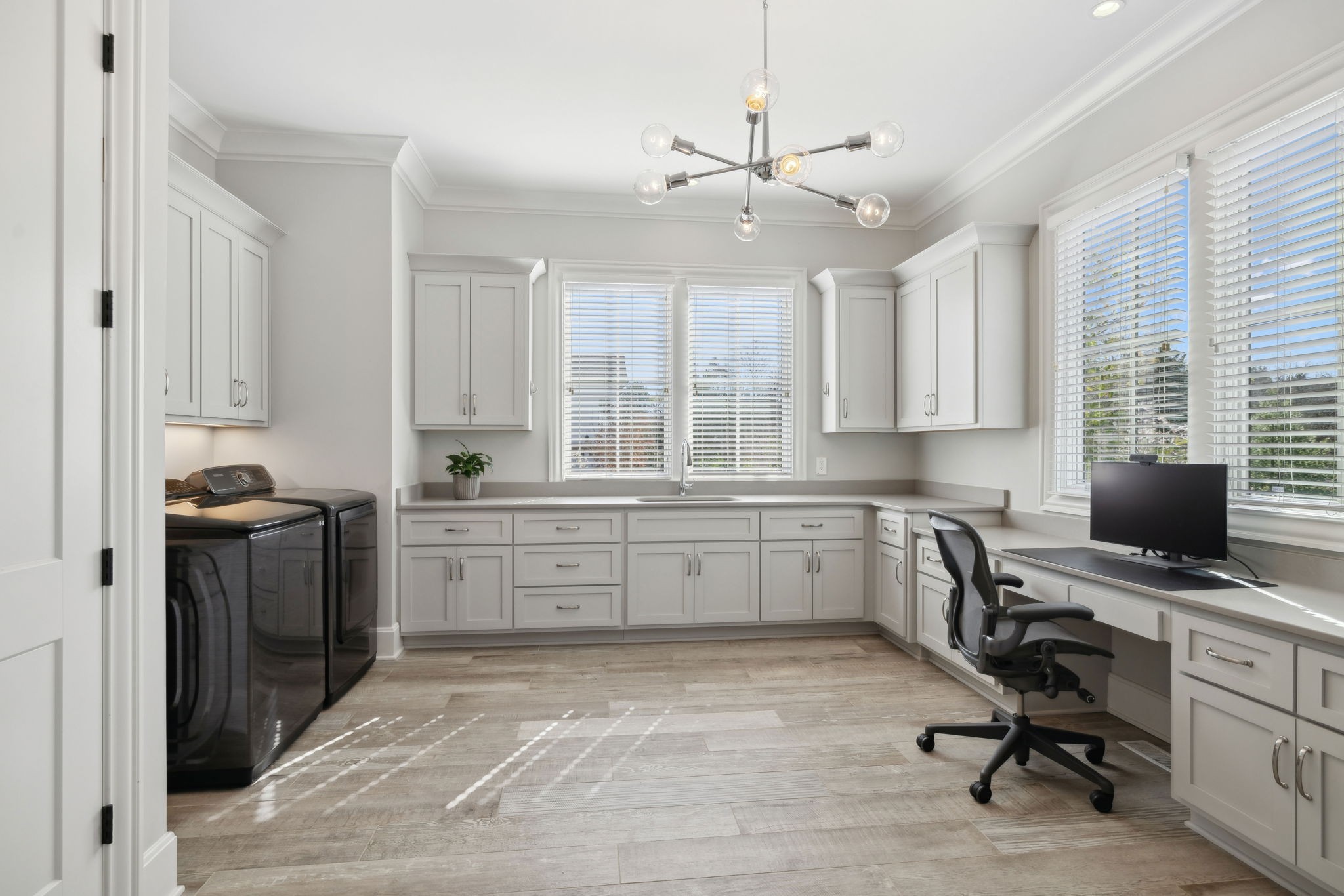 165 Alpine Ct