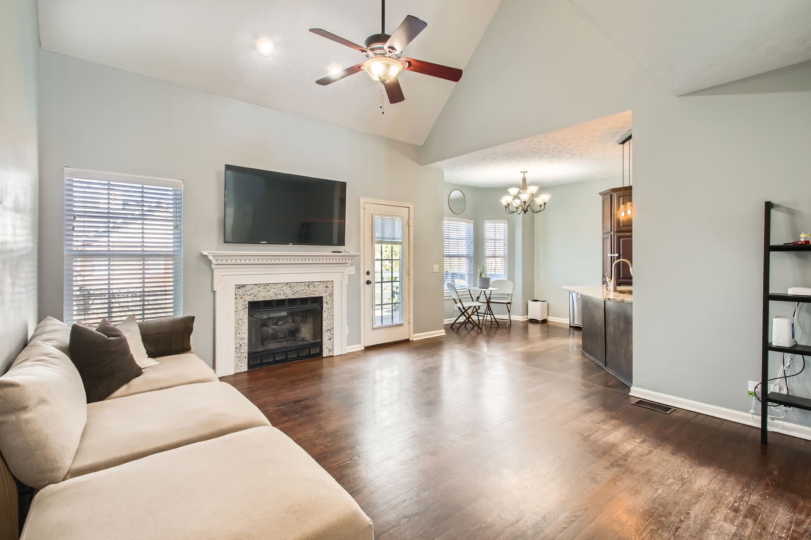 6011 Indian Ridge Blvd