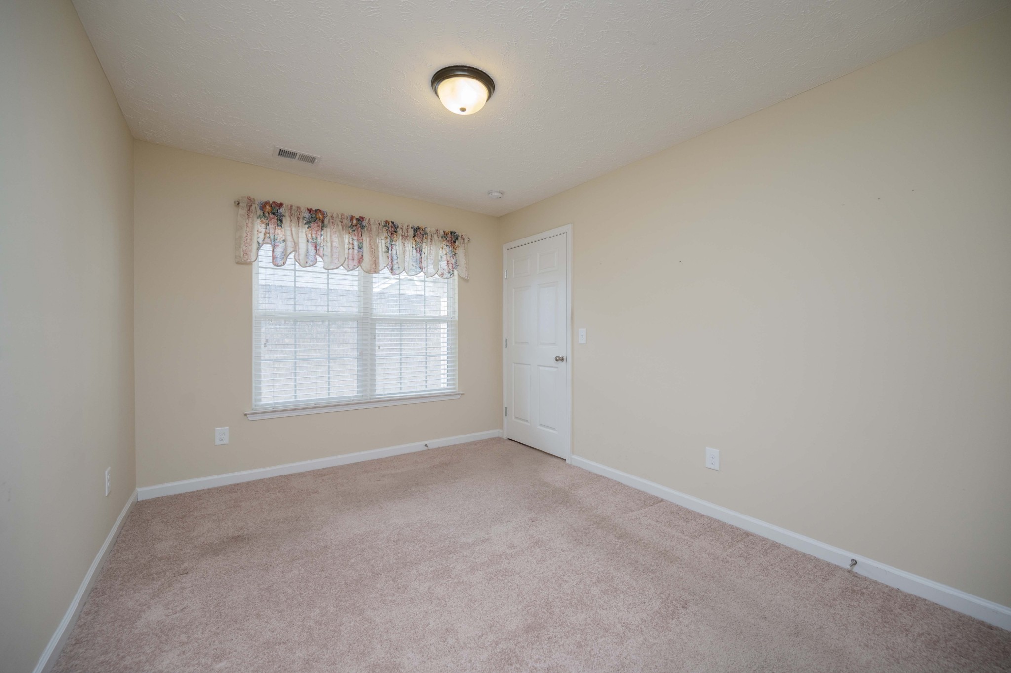 395 Devon Chase Hl Unit: 3701