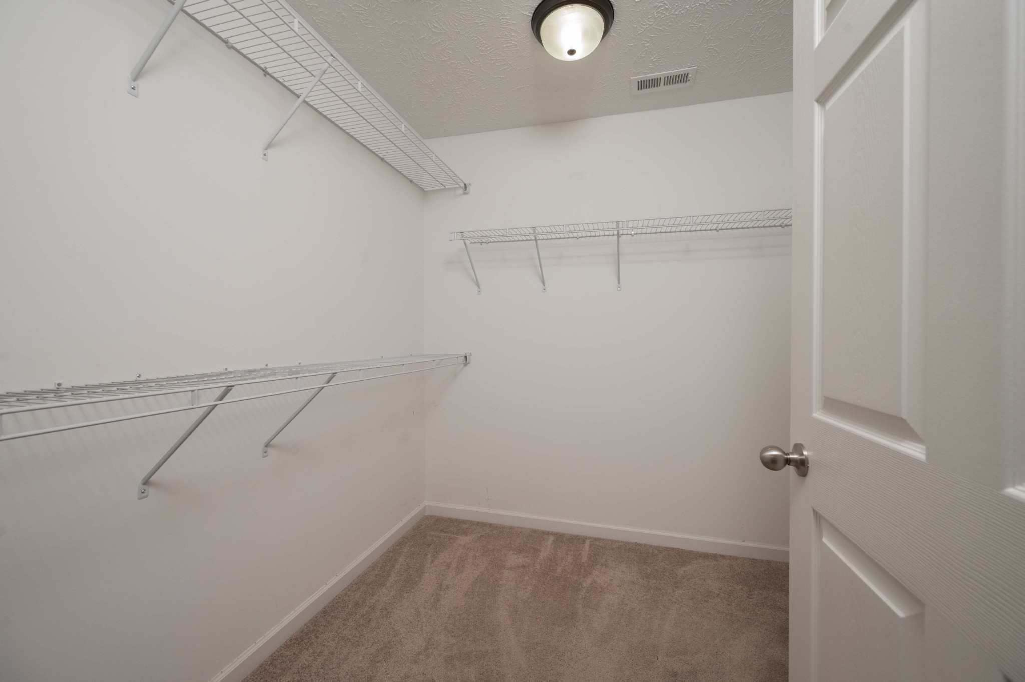 395 Devon Chase Hl Unit: 3701