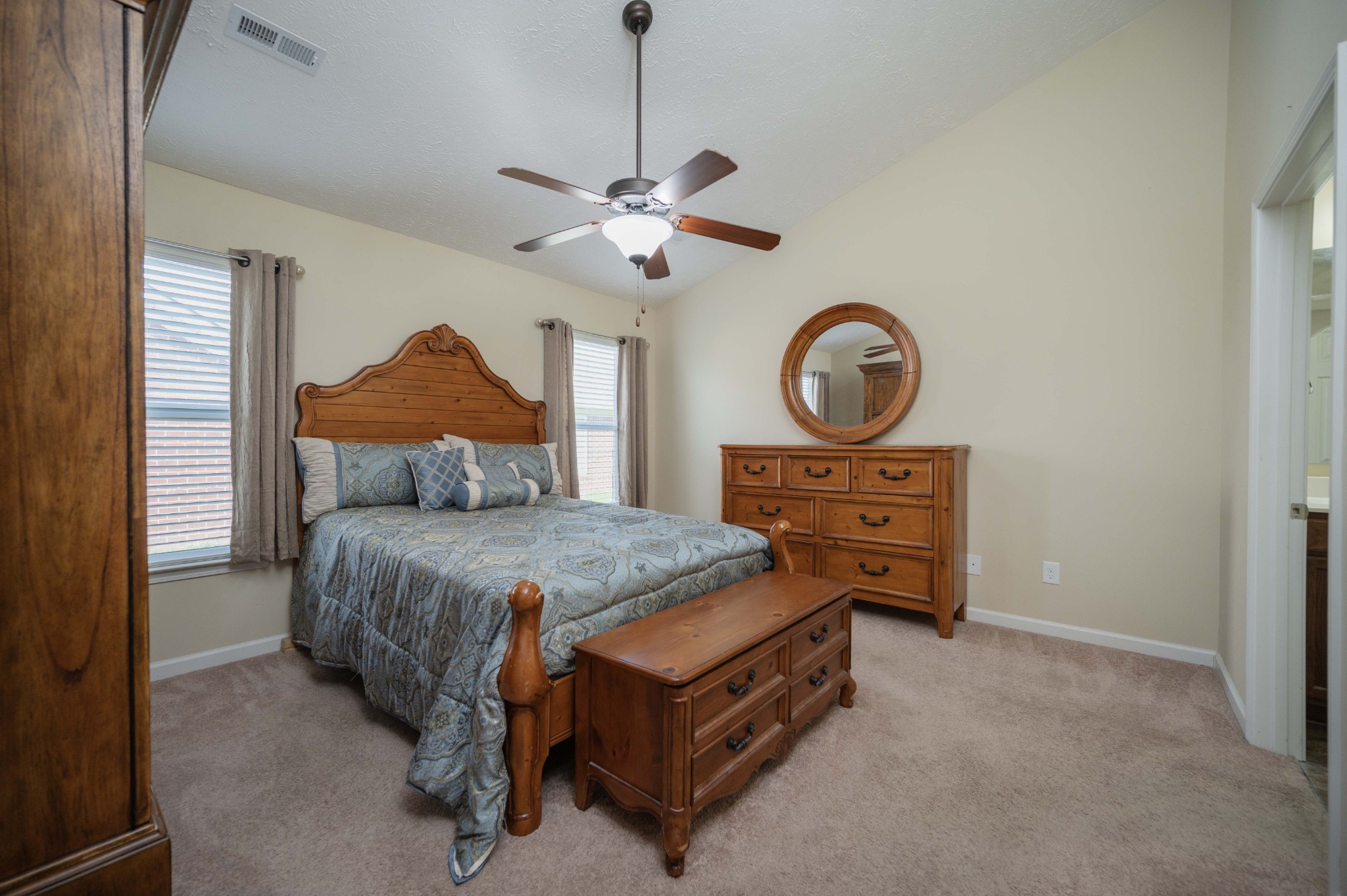 395 Devon Chase Hl Unit: 3701