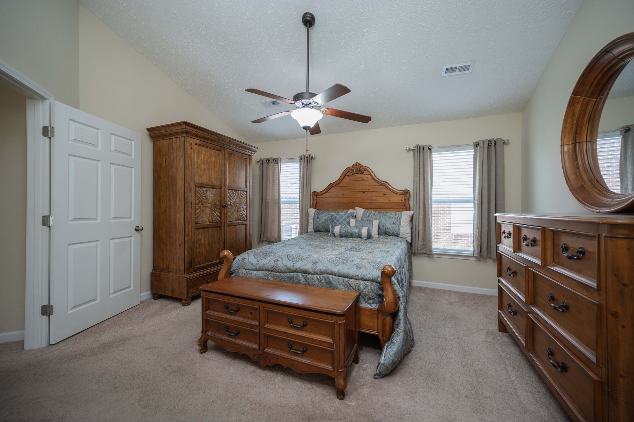 395 Devon Chase Hl Unit: 3701