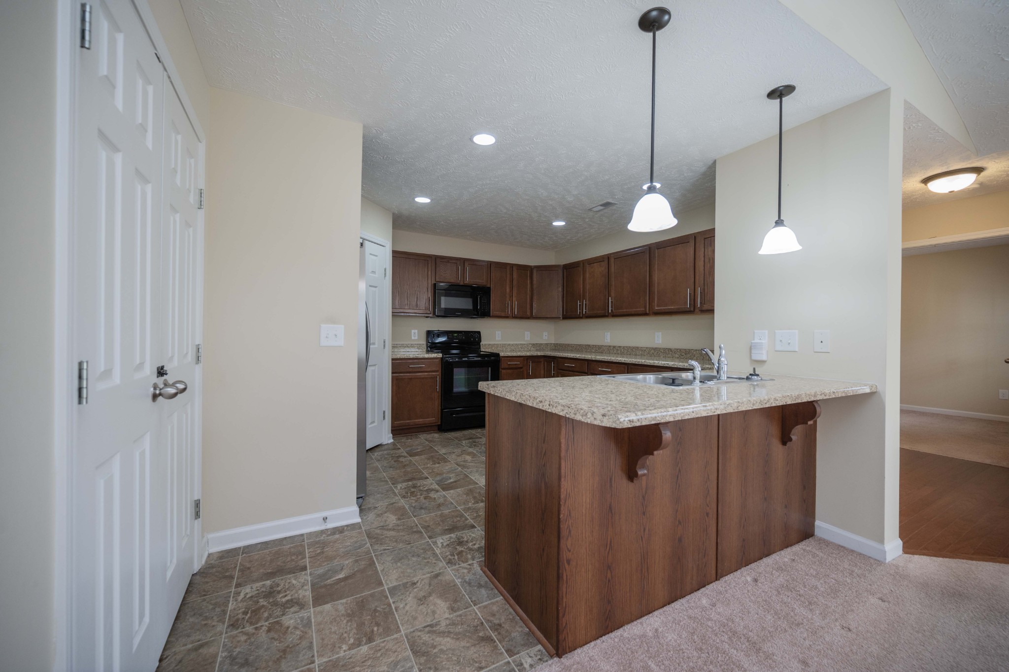 395 Devon Chase Hl Unit: 3701