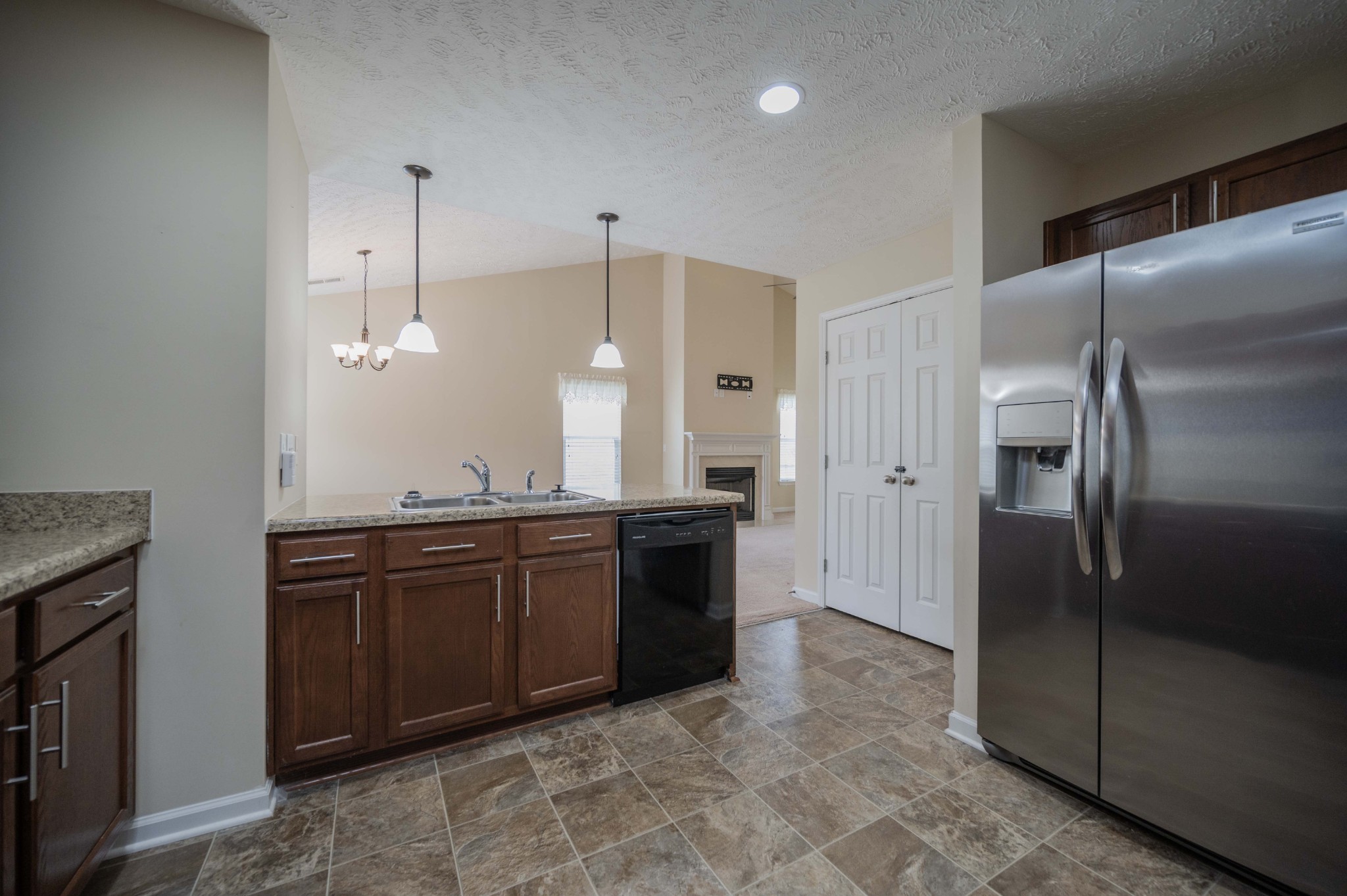 395 Devon Chase Hl Unit: 3701
