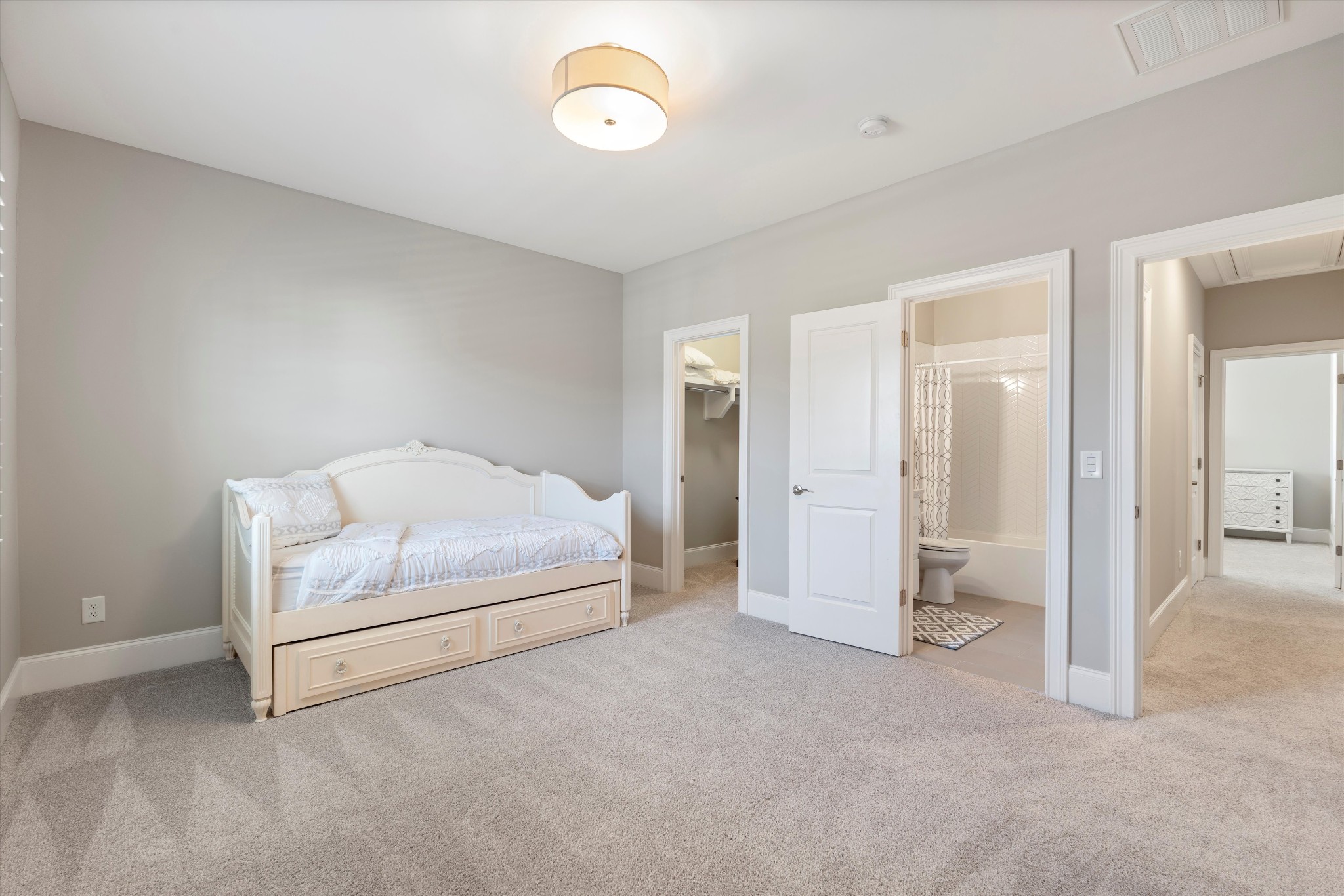 4596 Majestic Meadows Dr