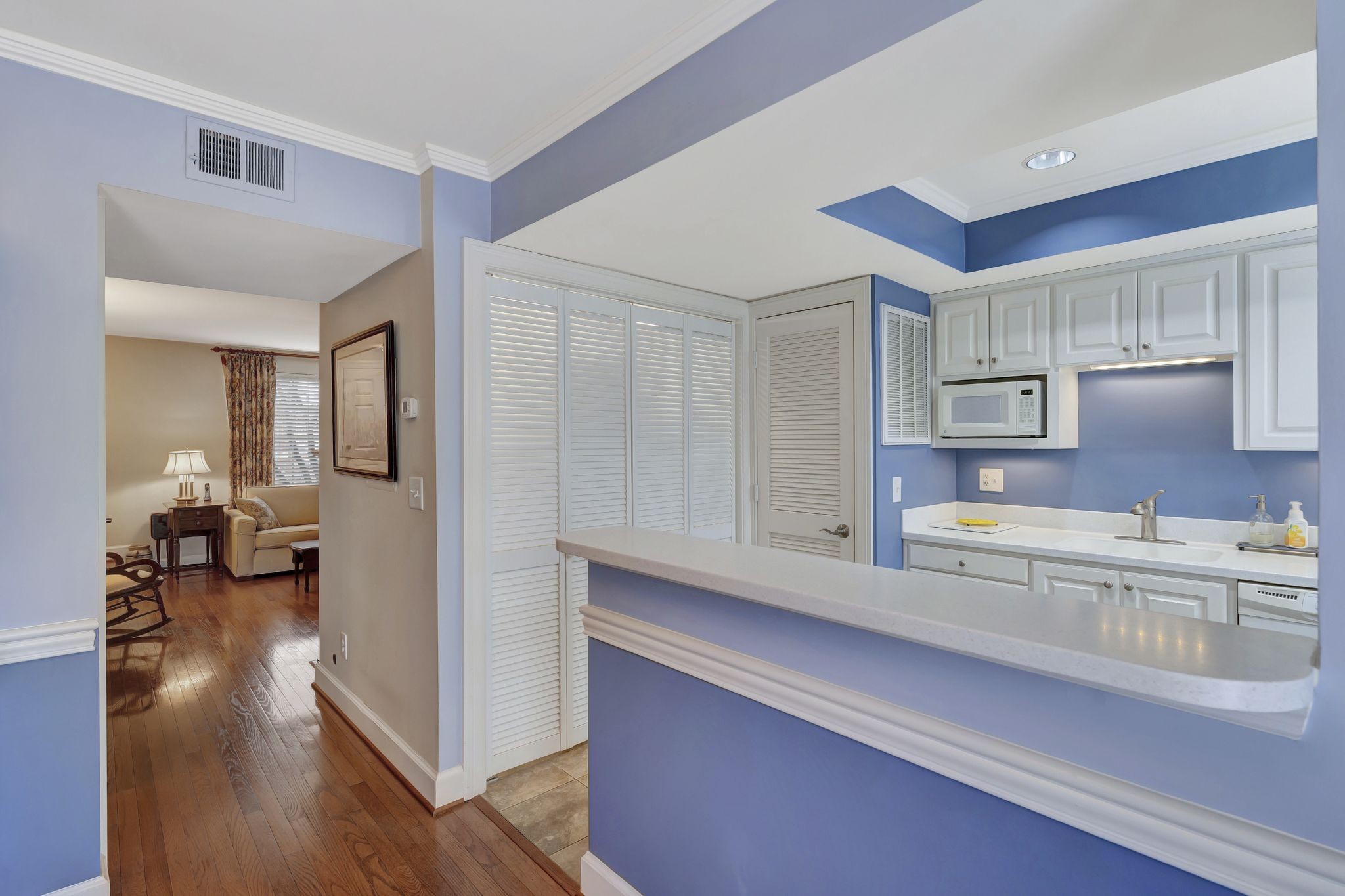 615 Plantation Ct