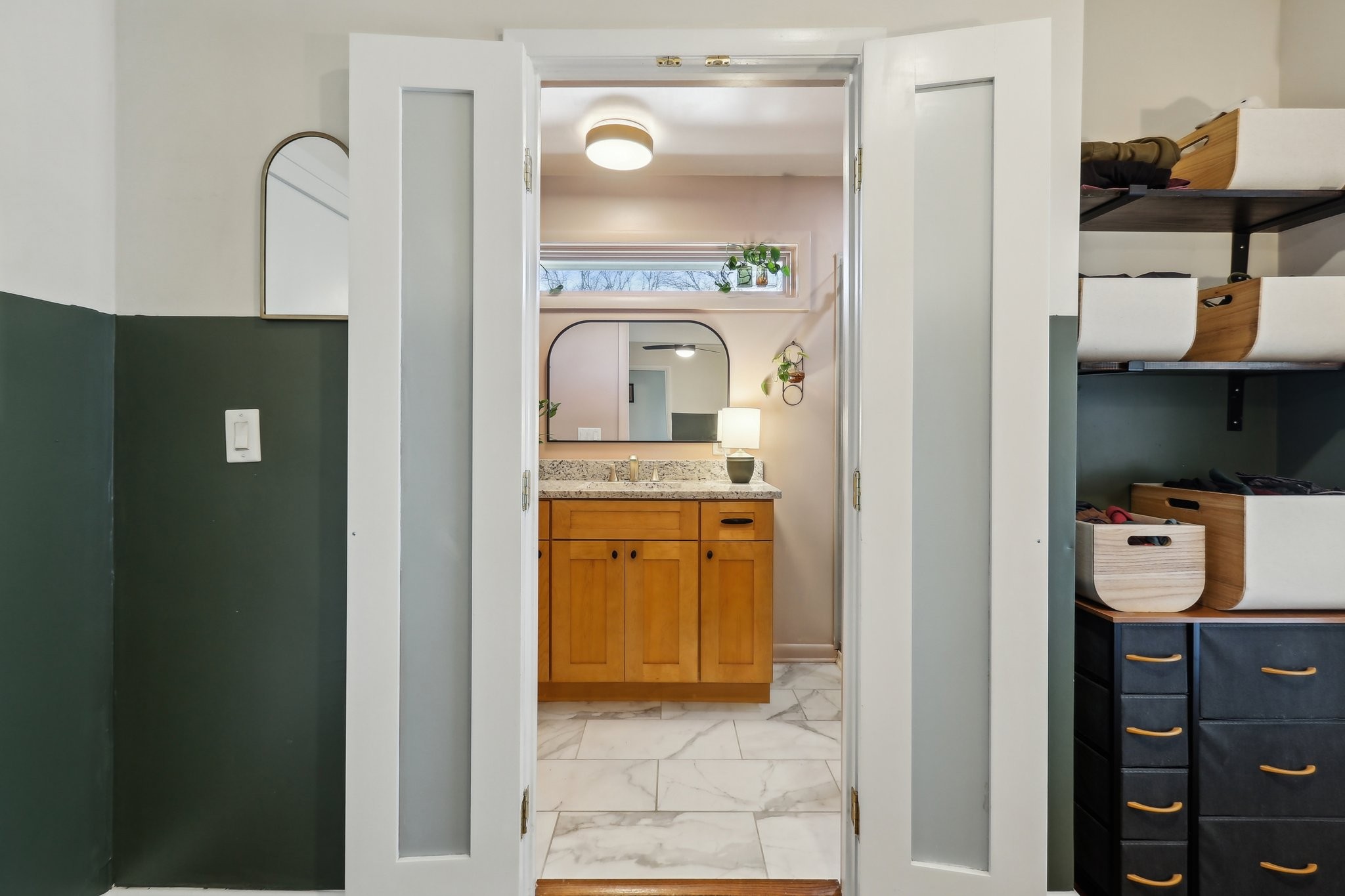 557 Whispering Hills Dr