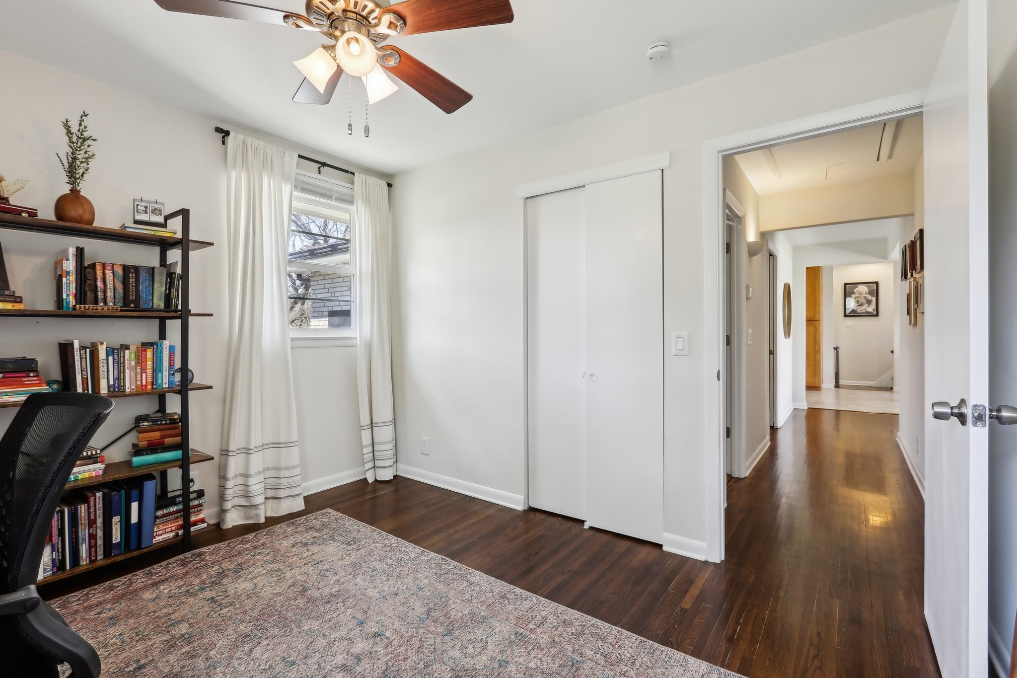 557 Whispering Hills Dr