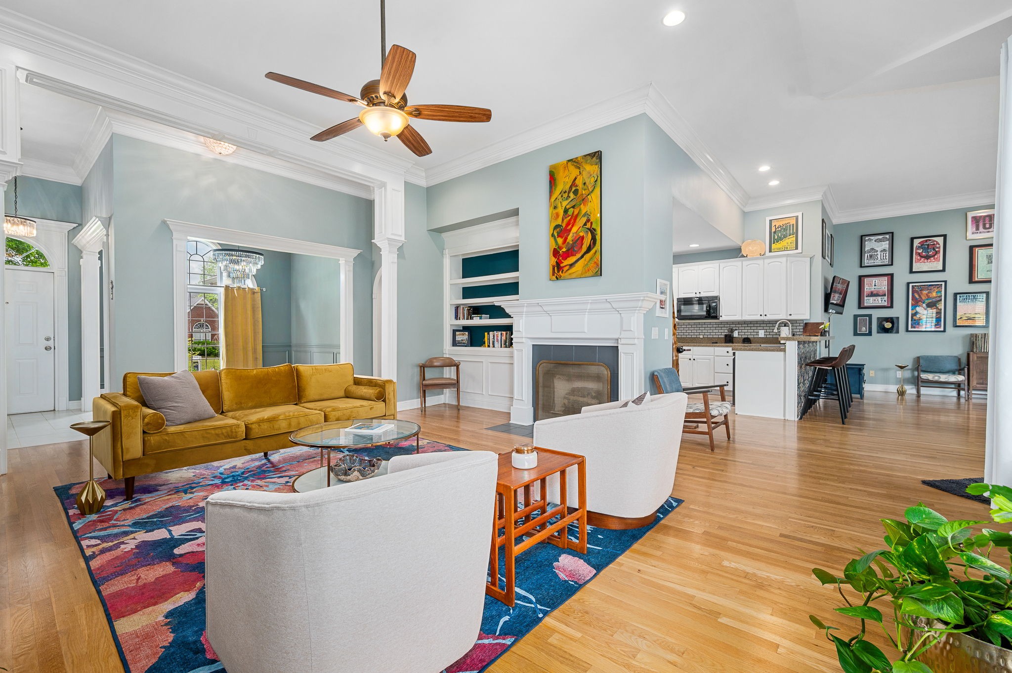 2710 Howell Dr