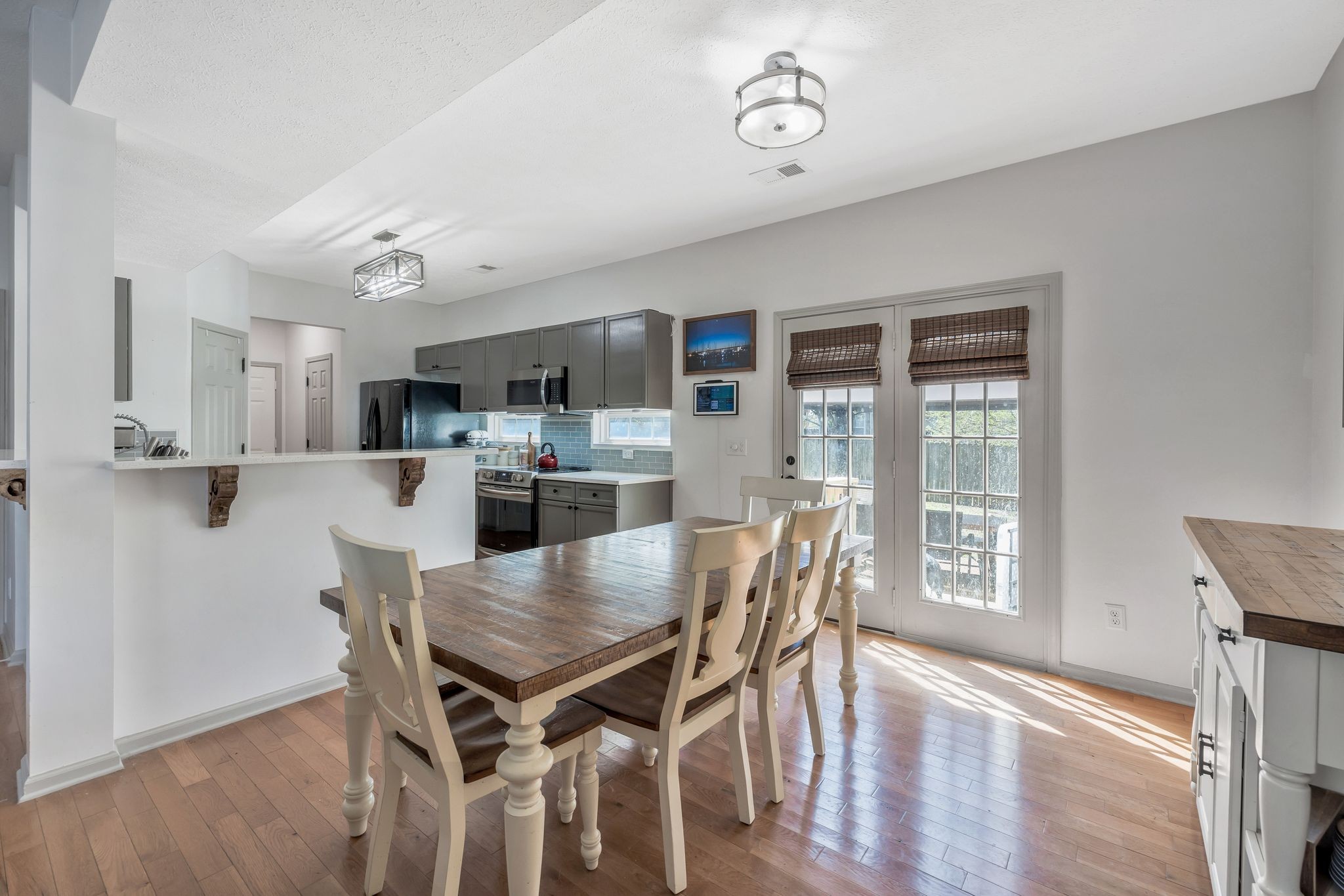 1626 Zurich Dr