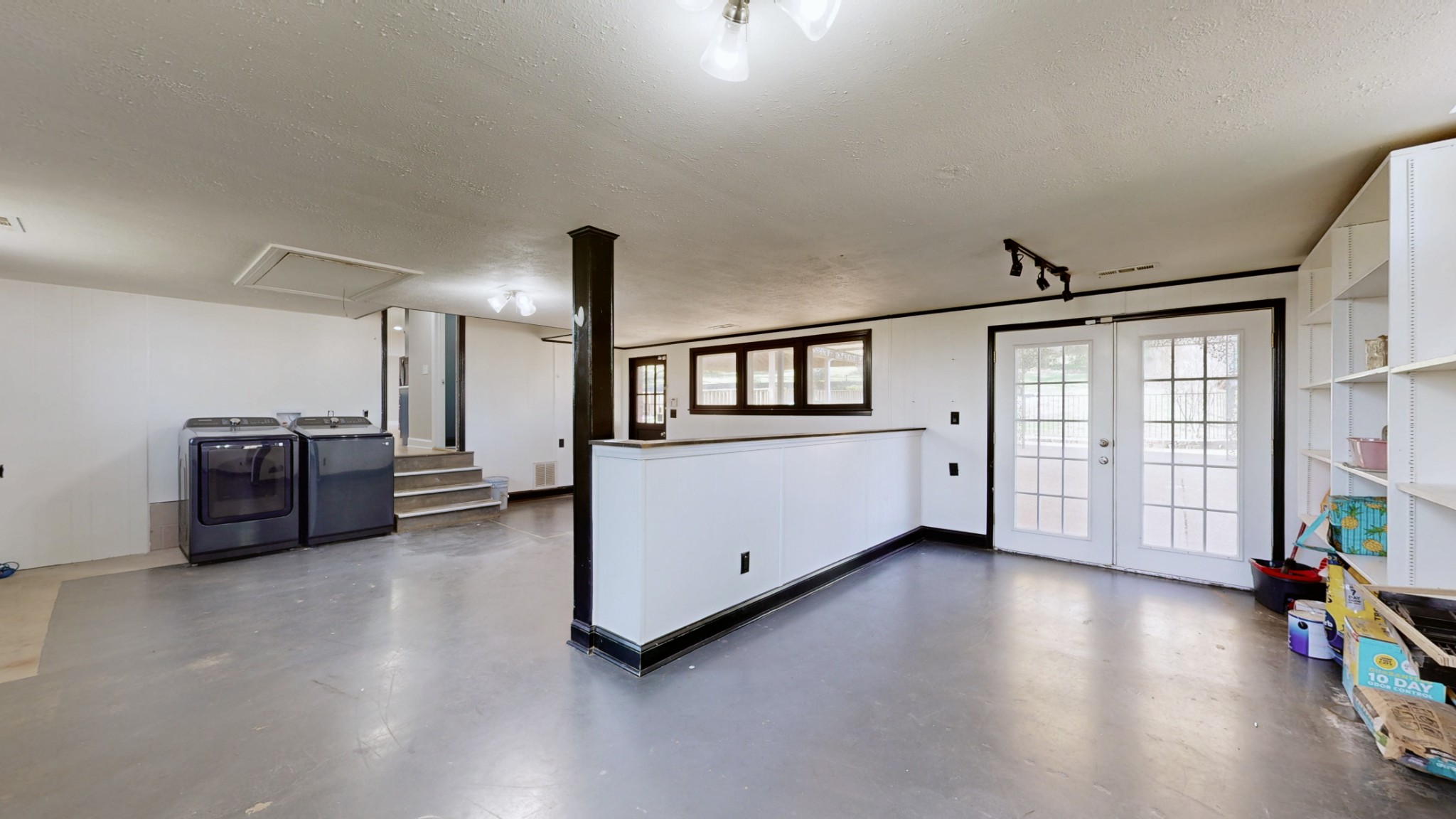 2015 Hickory Hill Ln