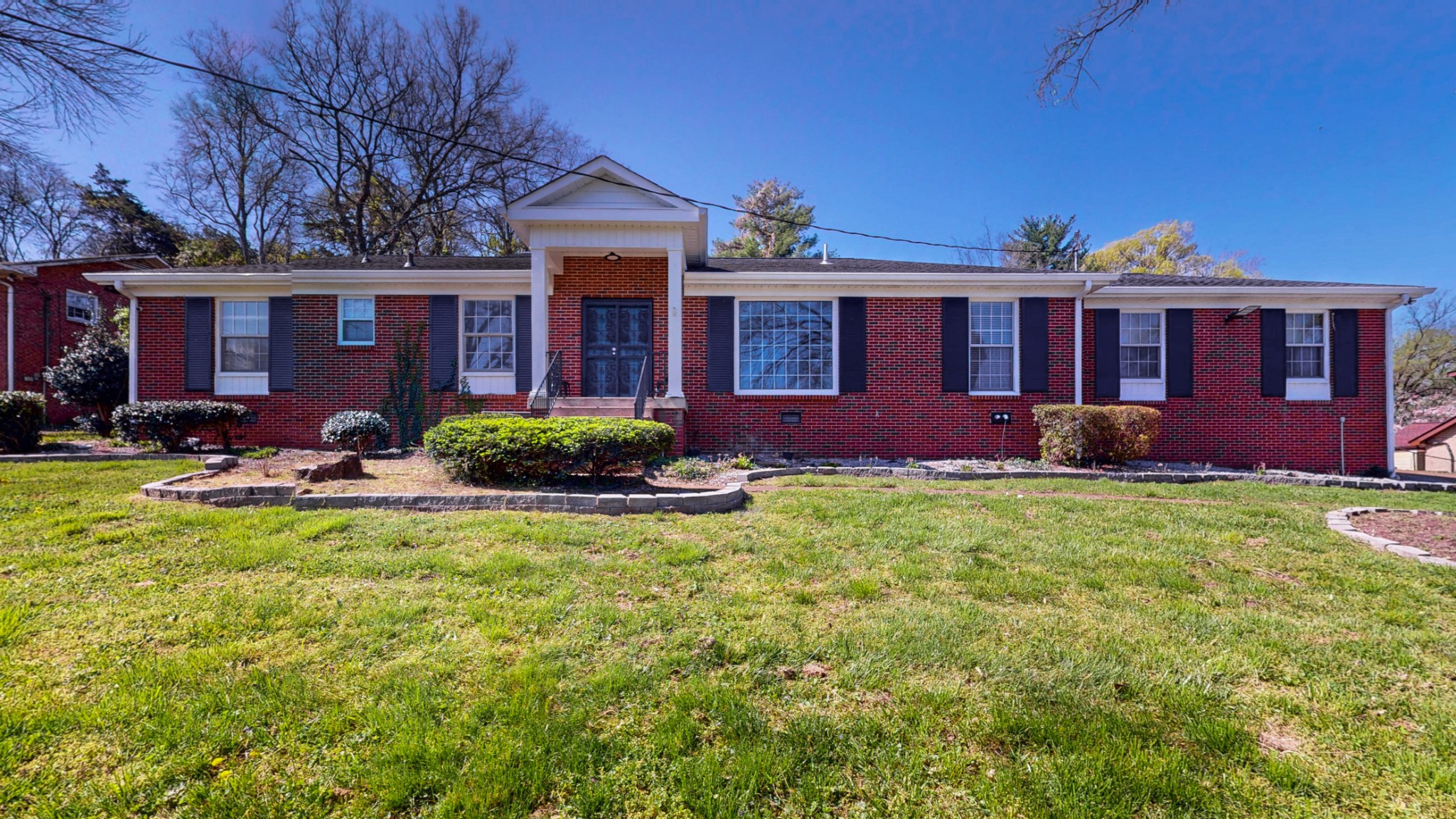 2015 Hickory Hill Ln