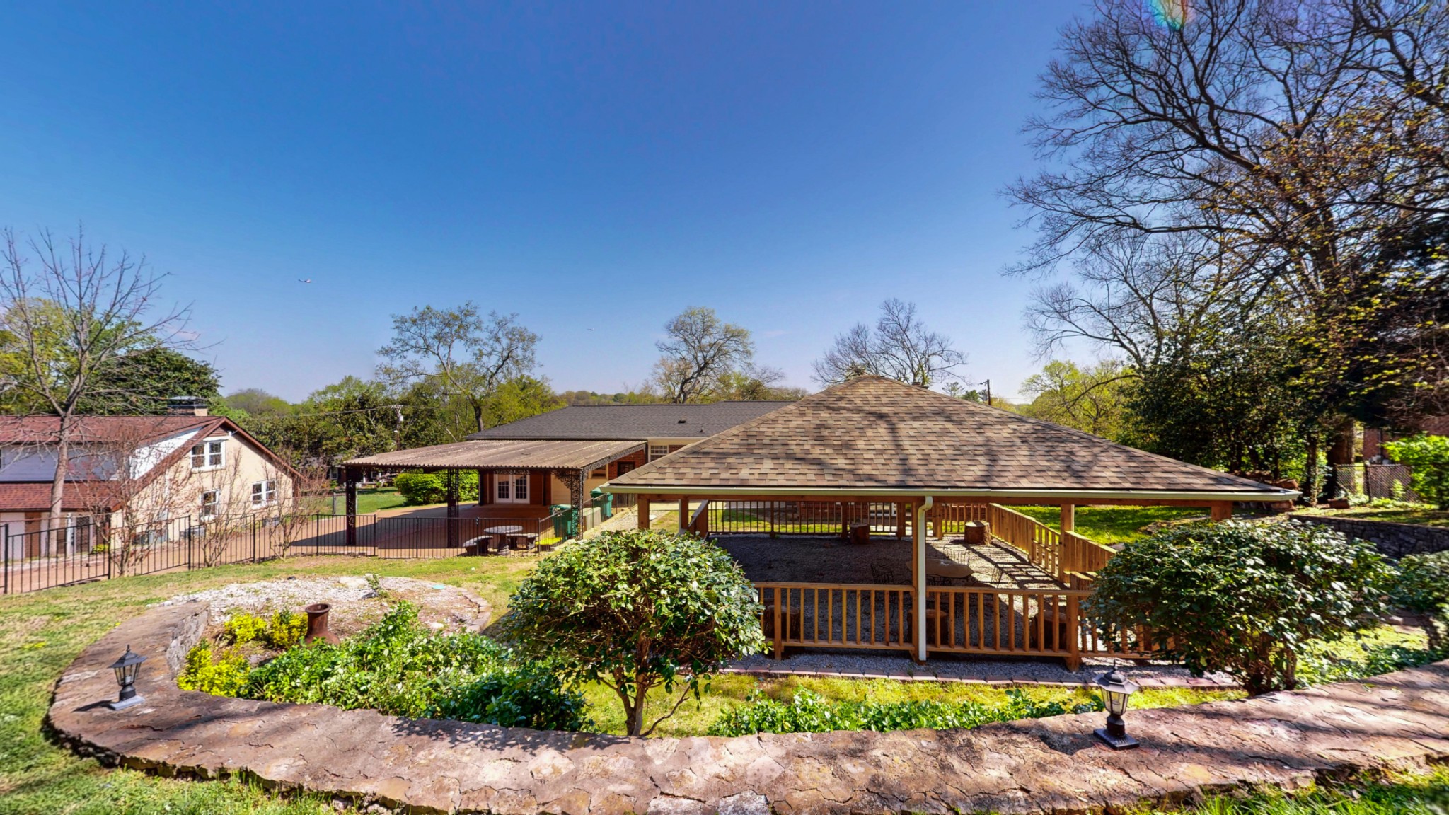 2015 Hickory Hill Ln