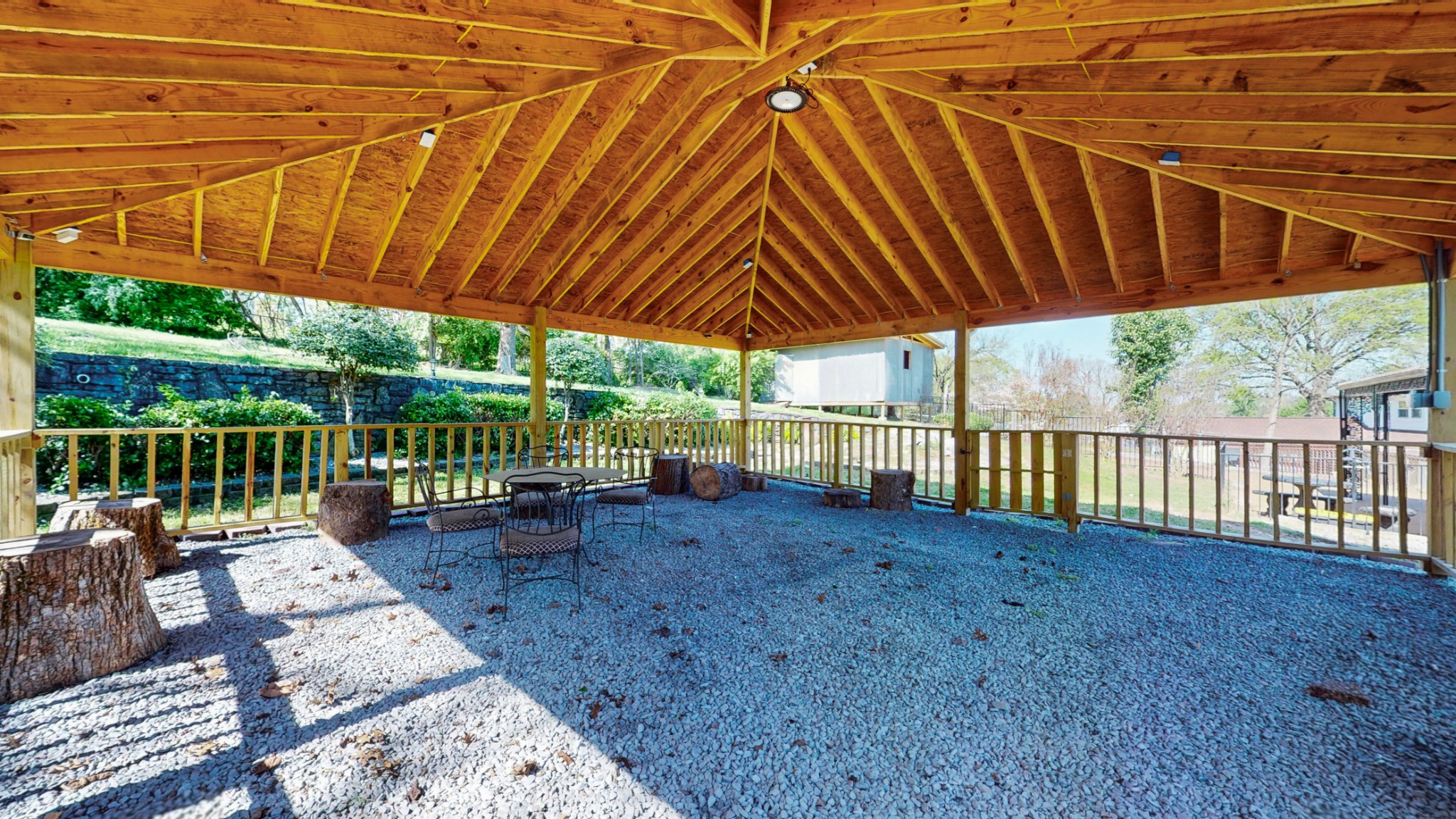 2015 Hickory Hill Ln