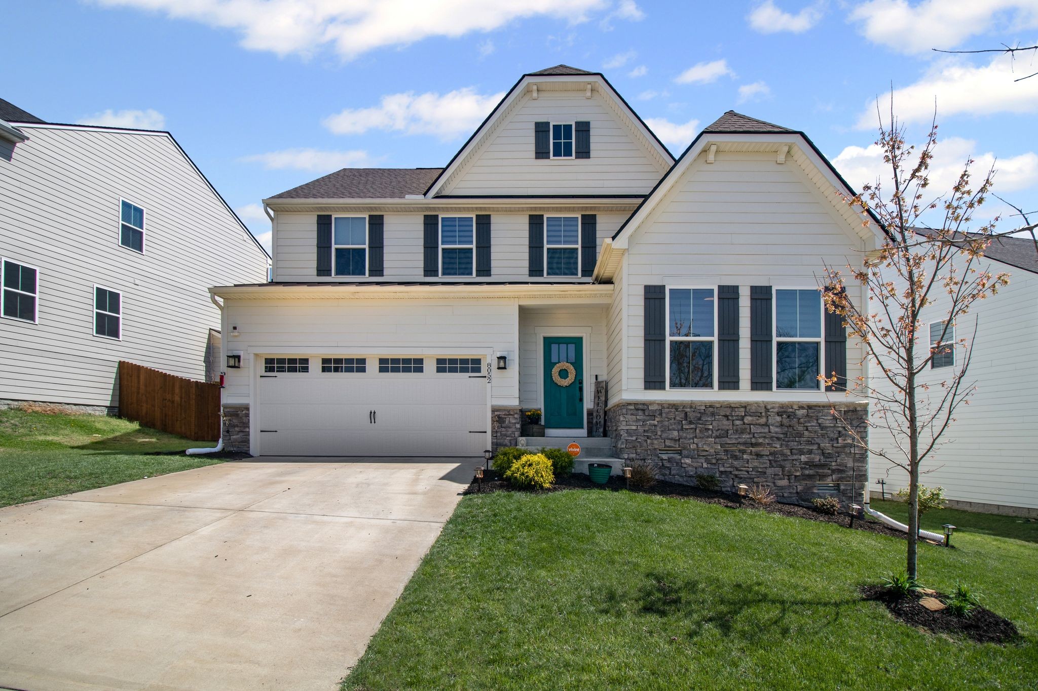 8052 Warbler Way