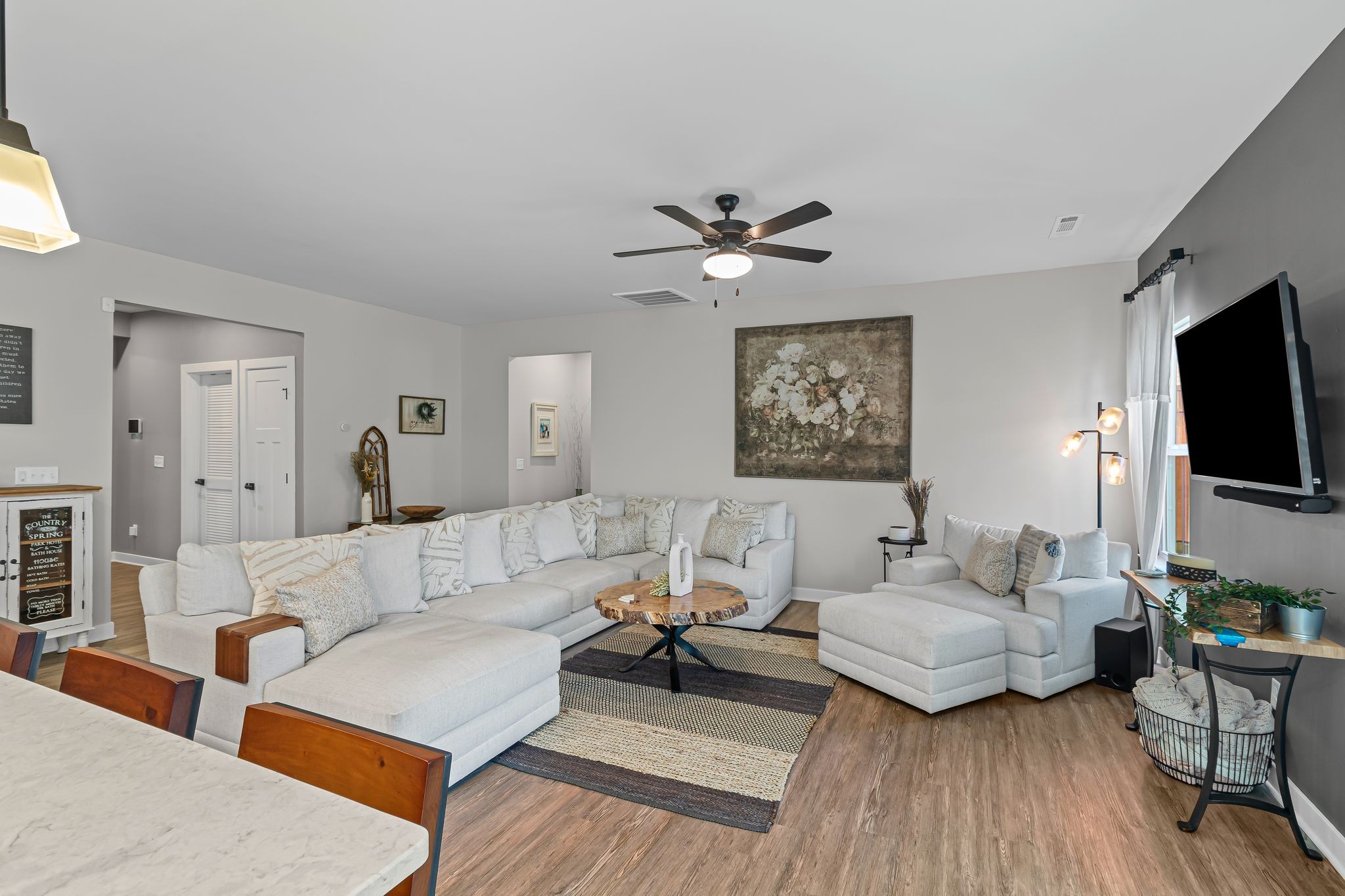 8052 Warbler Way