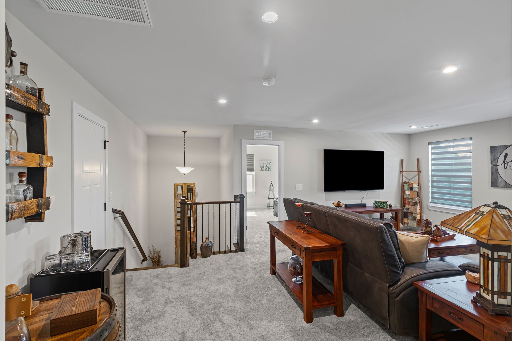 8052 Warbler Way