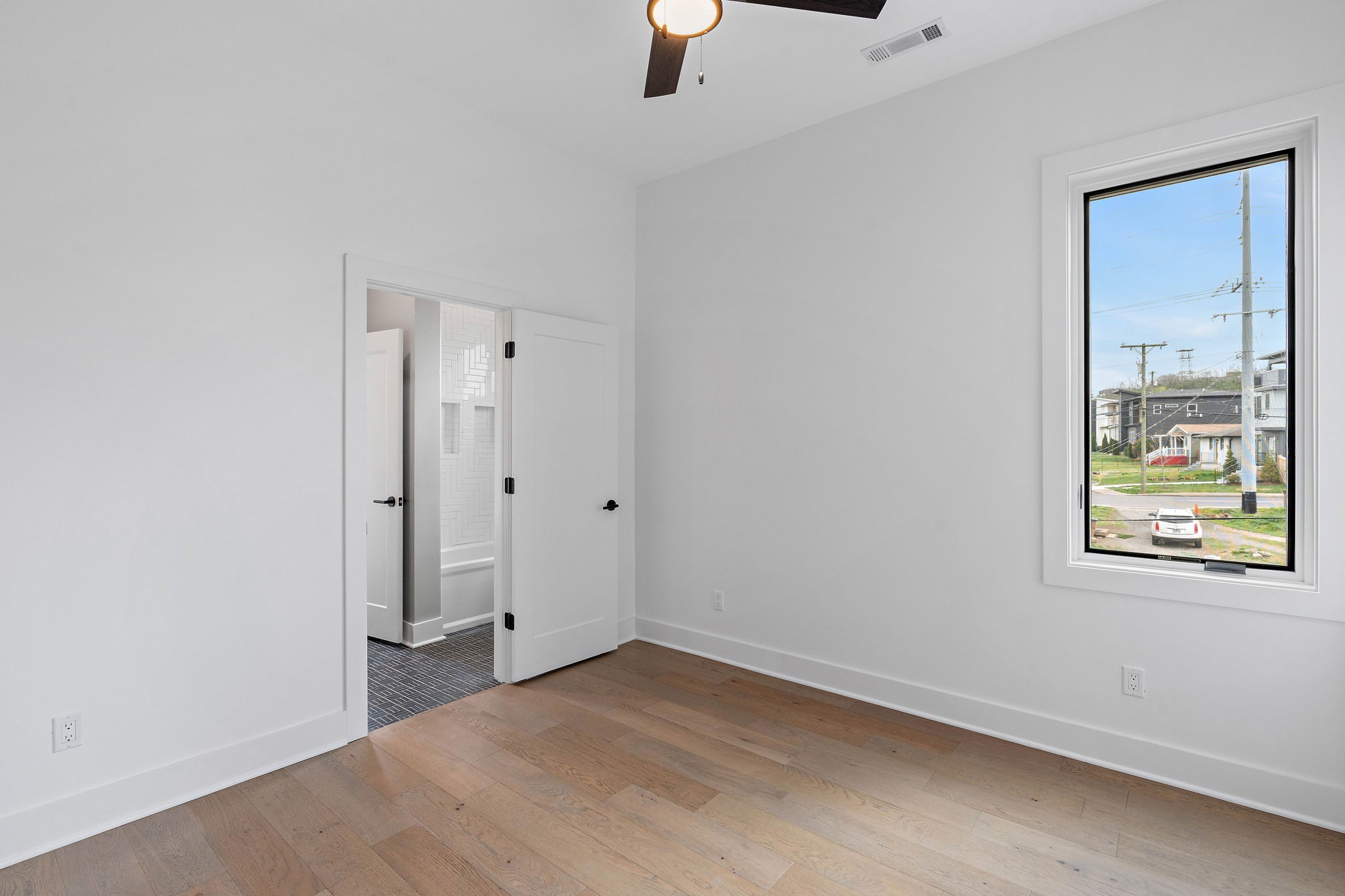 807 32nd Ave, N Unit: A