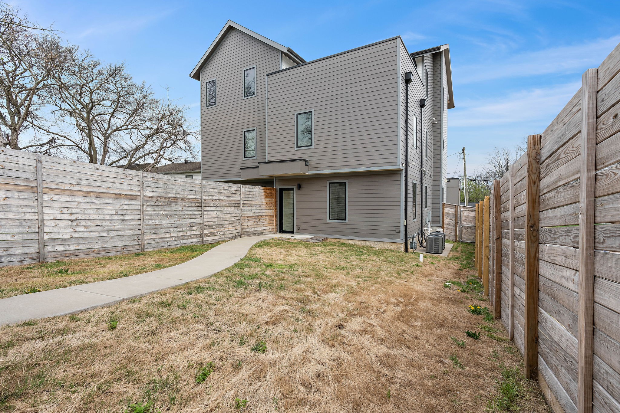 807 32nd Ave, N Unit: A