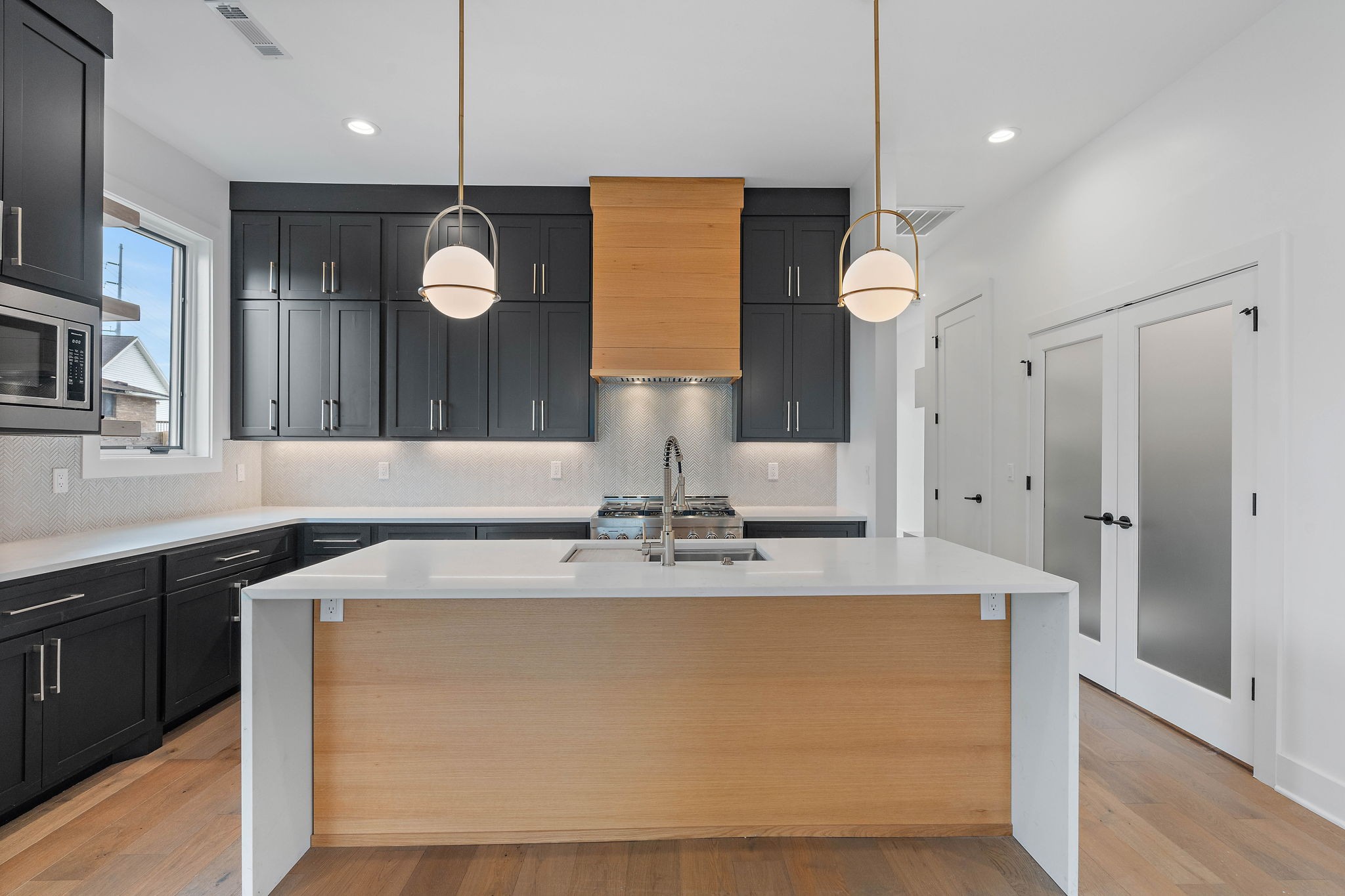 807 32nd Ave, N Unit: A