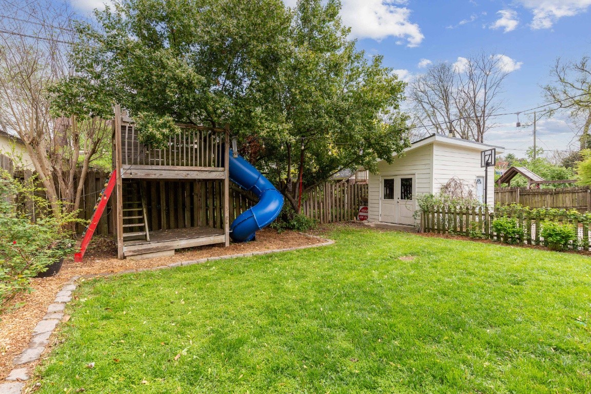 210 Cherokee Rd