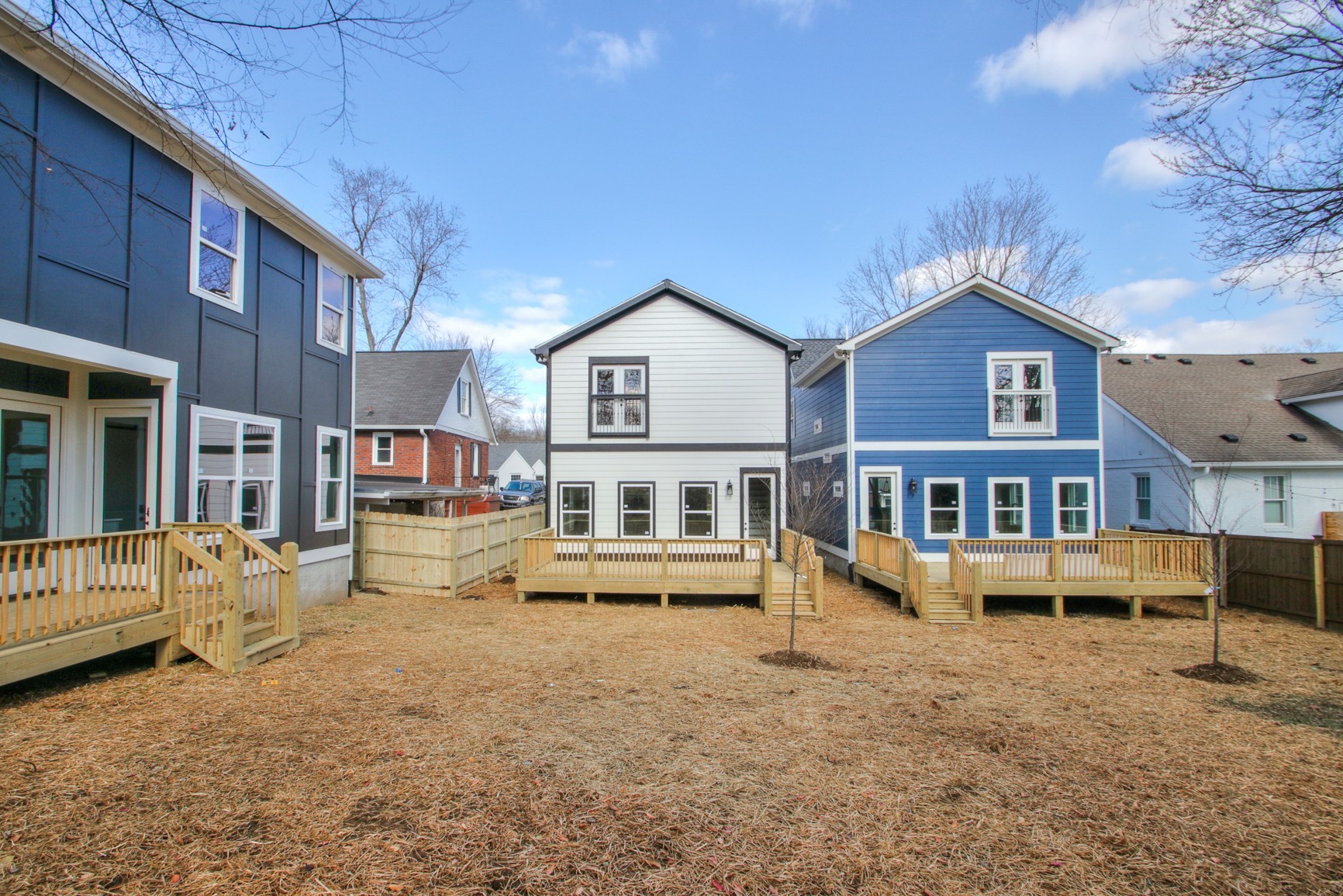 902 Burchwood Ave