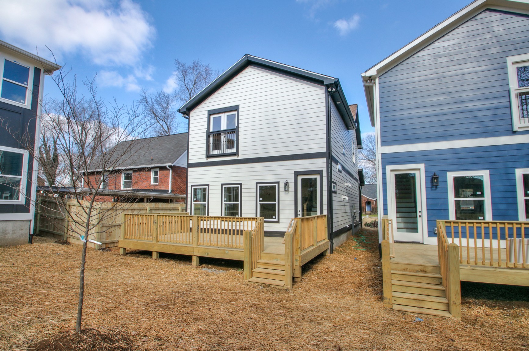 902 Burchwood Ave