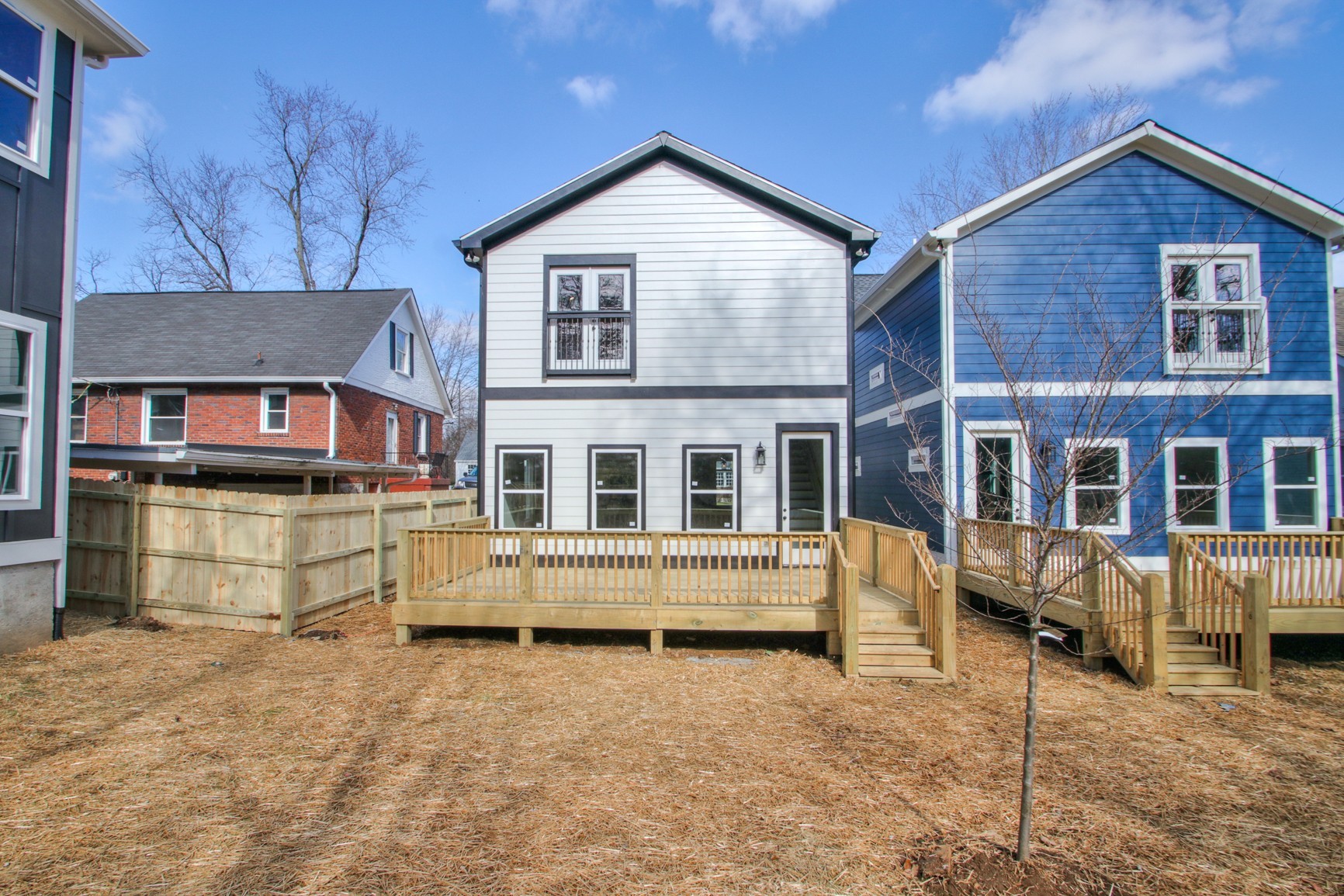 902 Burchwood Ave