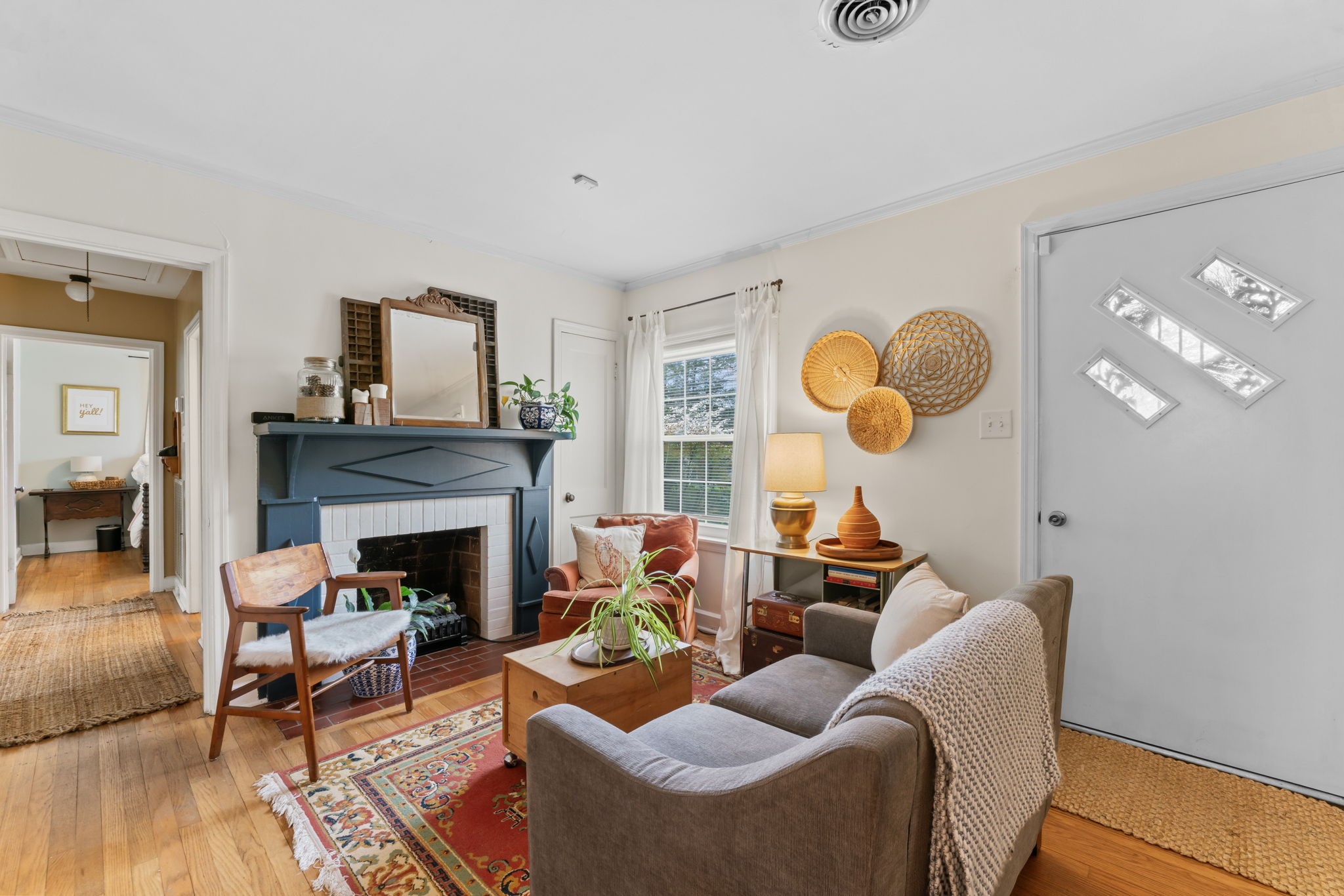 908 Grantland Ave