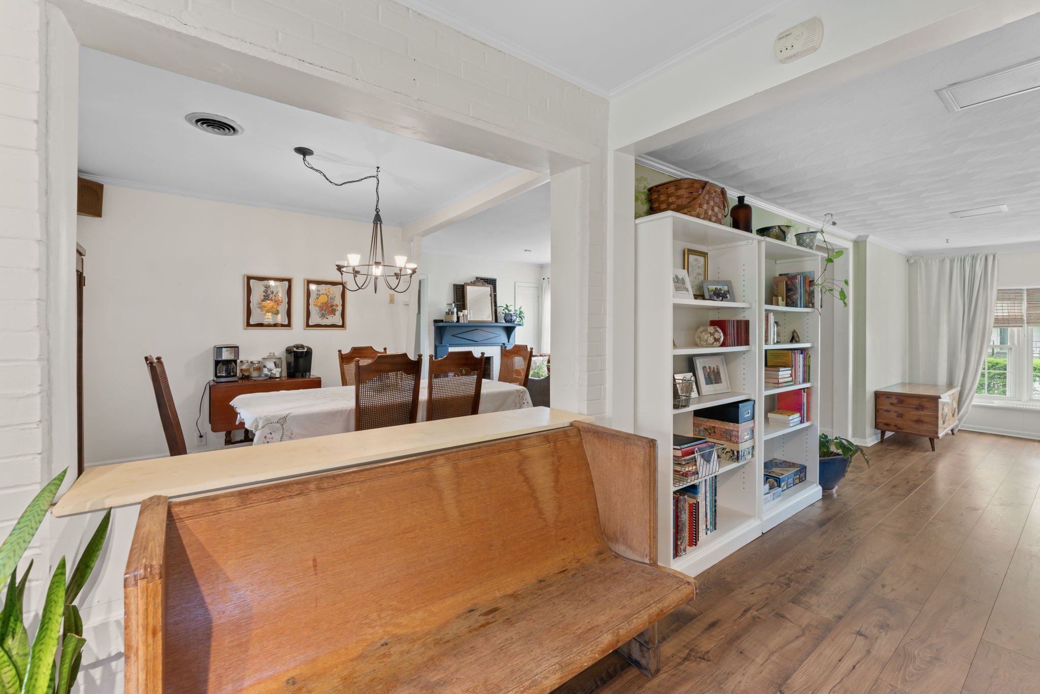 908 Grantland Ave