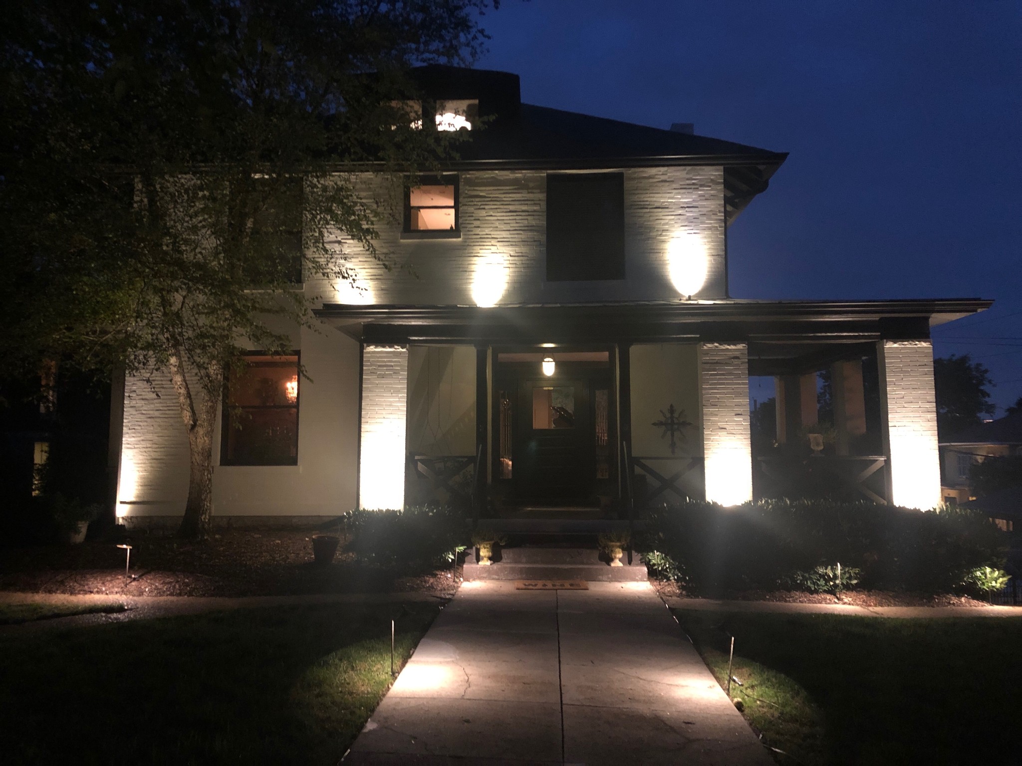 1800 Blair Blvd