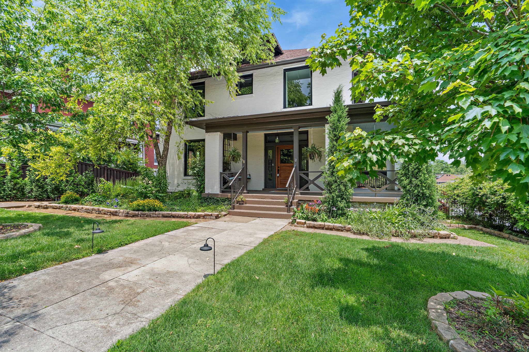 1800 Blair Blvd