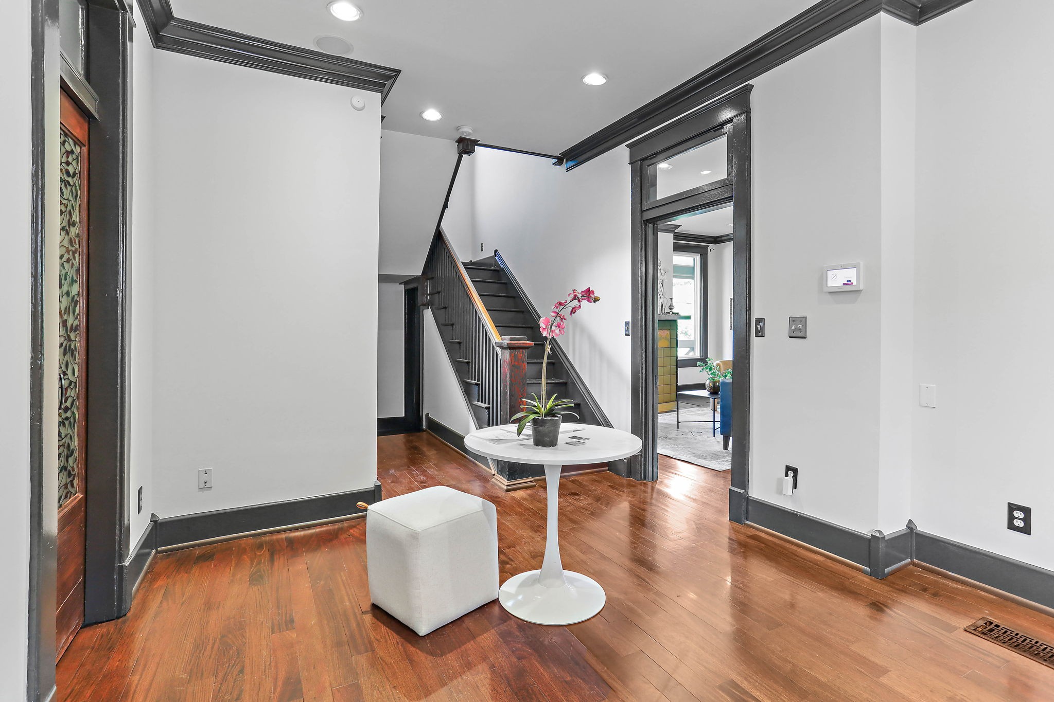 1800 Blair Blvd