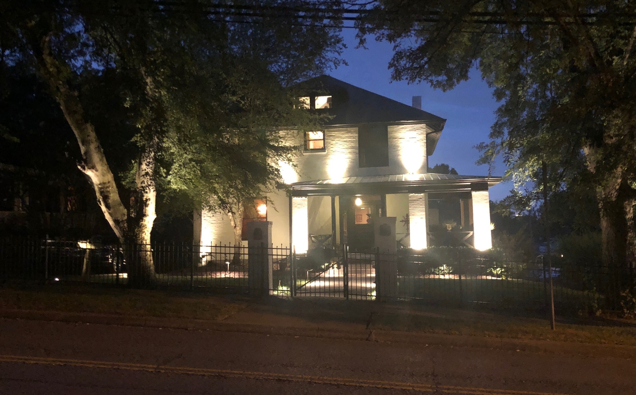1800 Blair Blvd