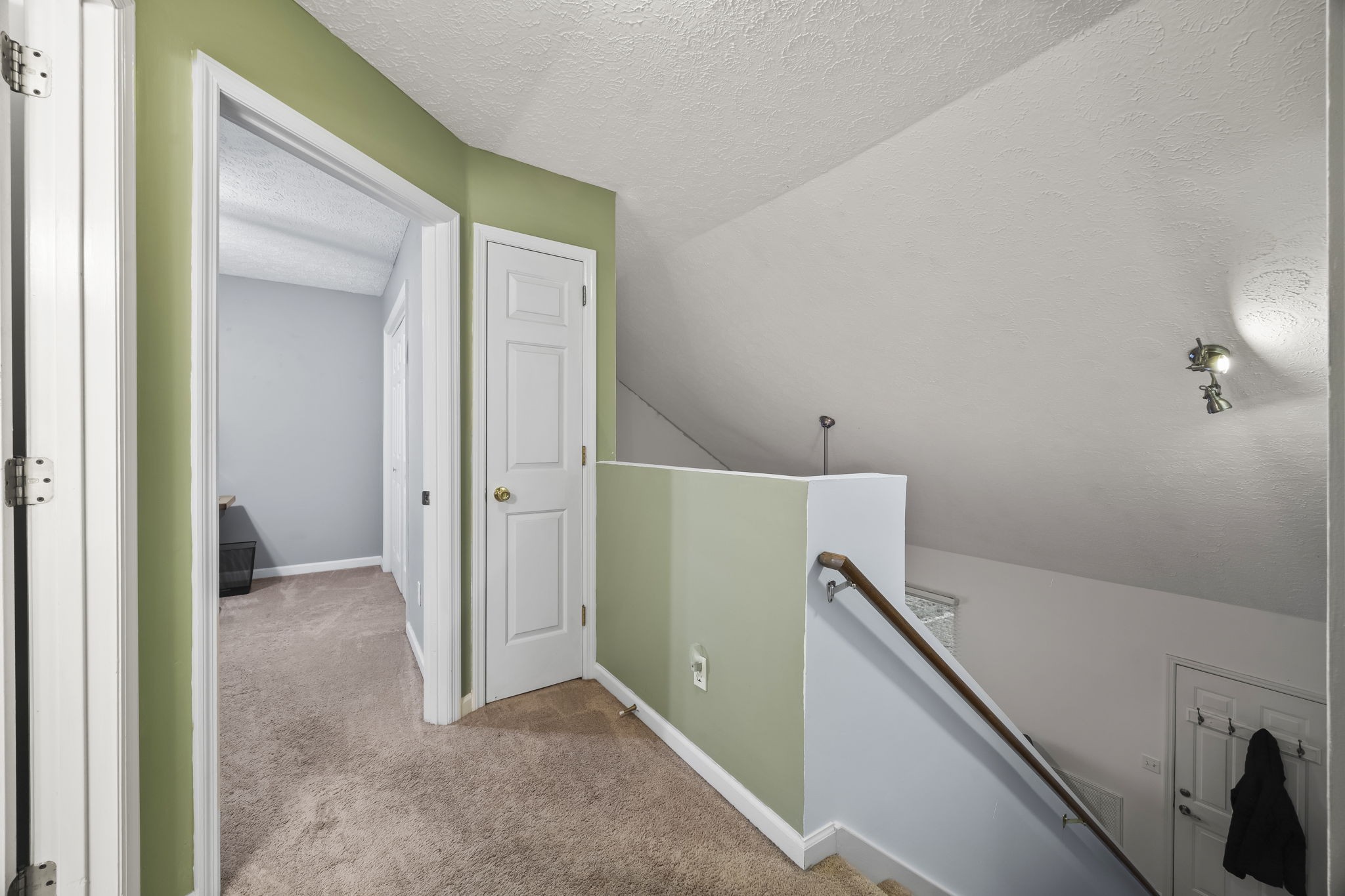 3024 Delta Queen Dr