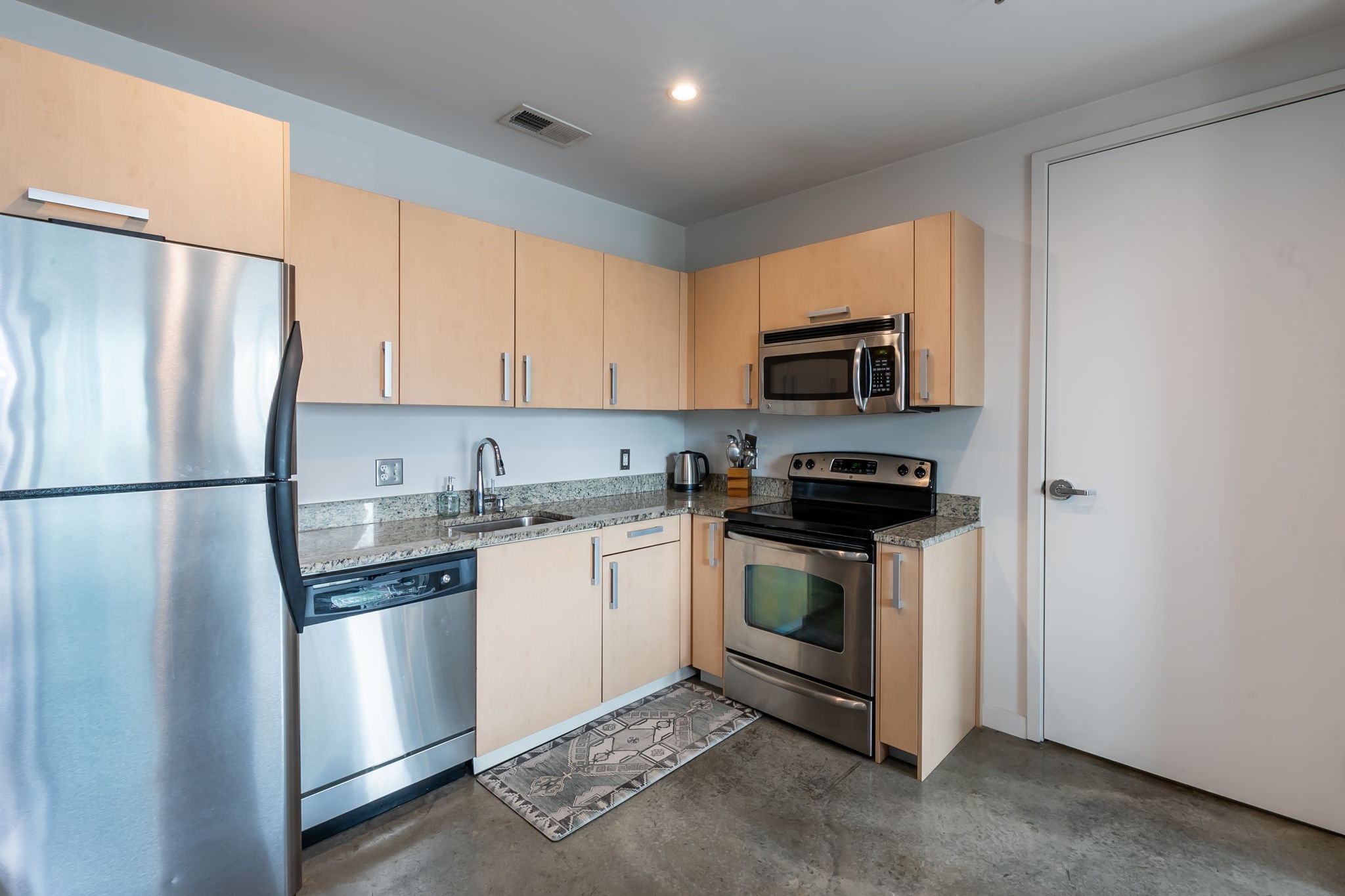 600 12th Ave, S Unit: 430