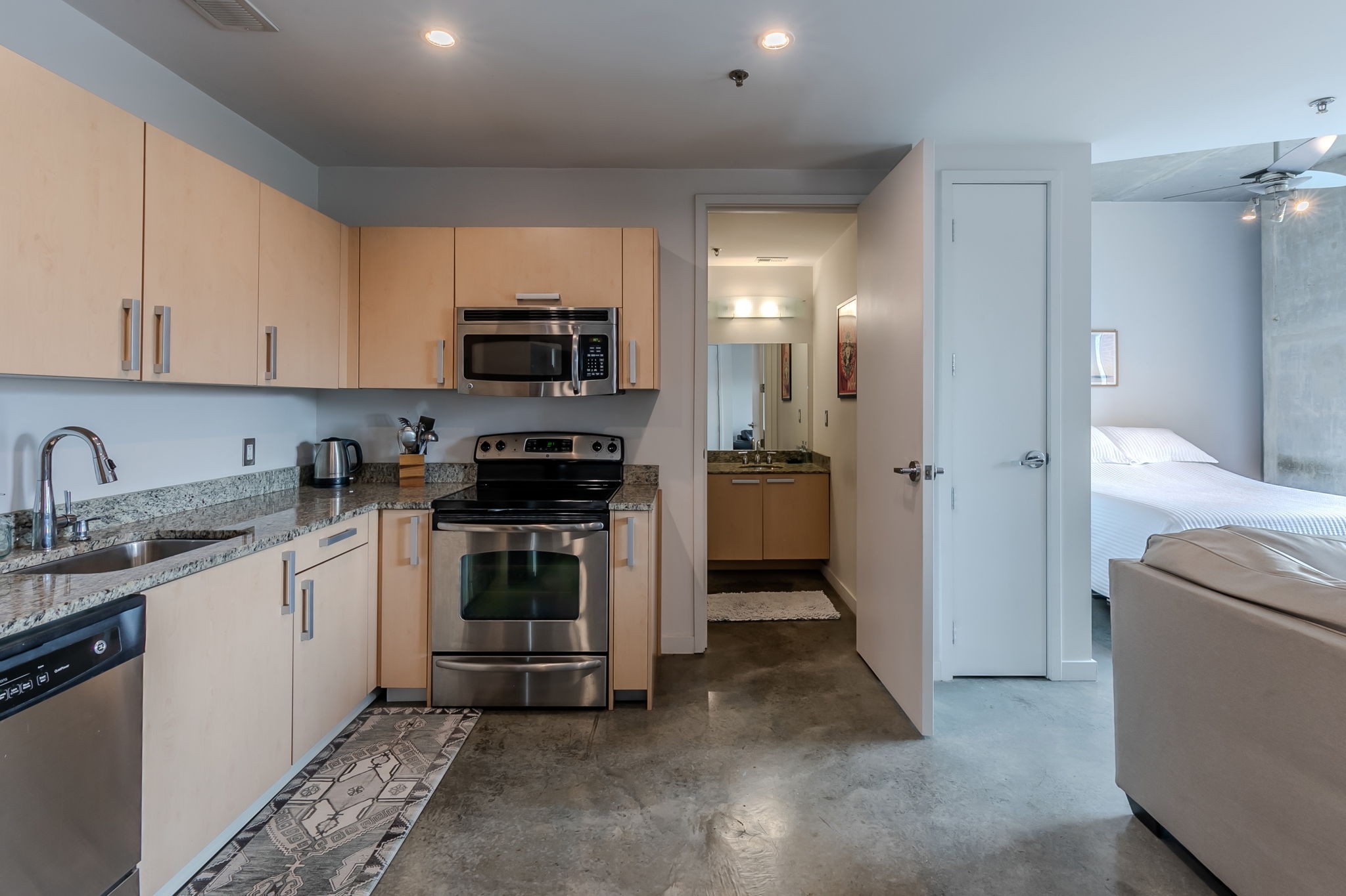600 12th Ave, S Unit: 430