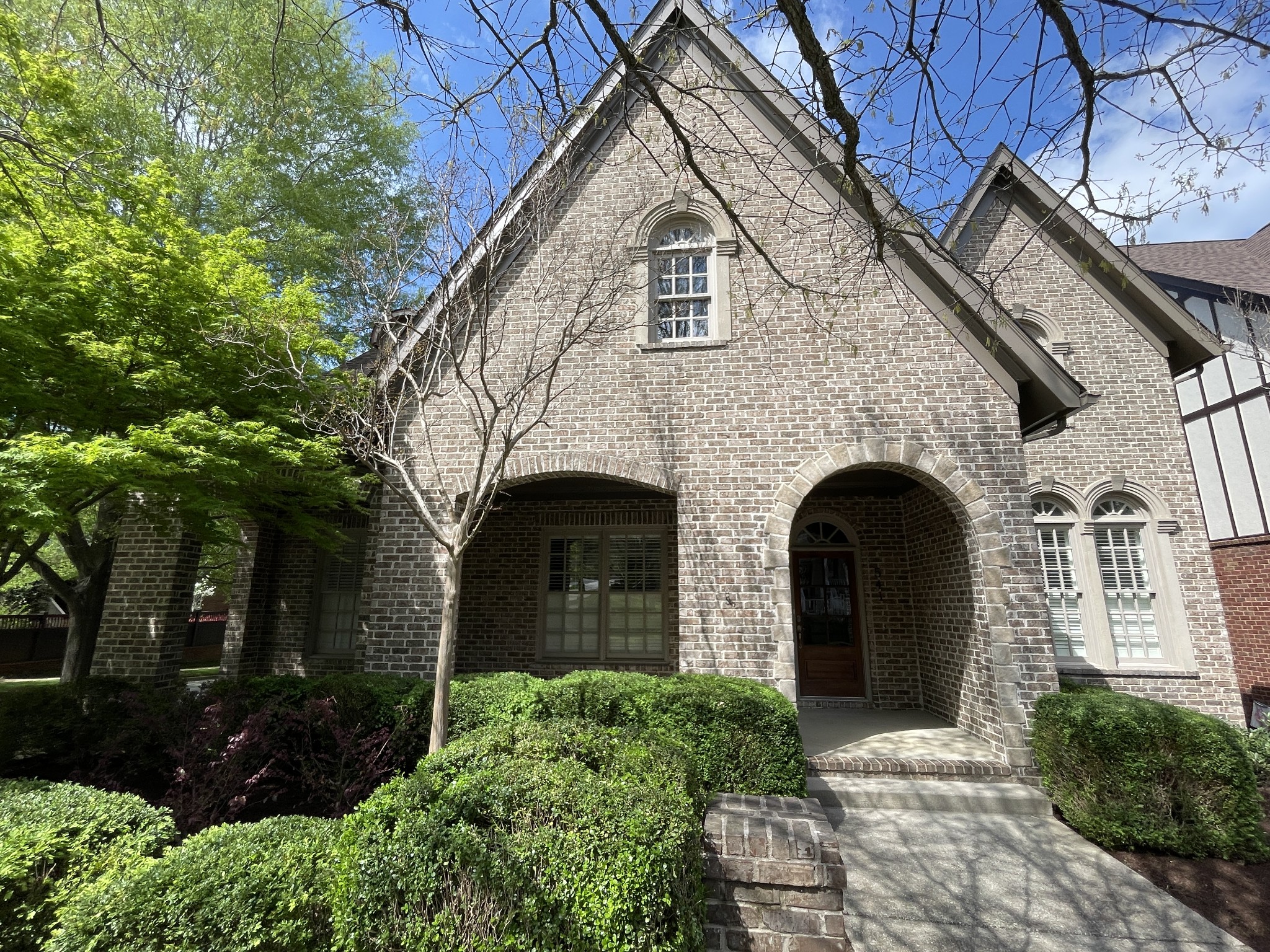 541 Pearre Springs Way