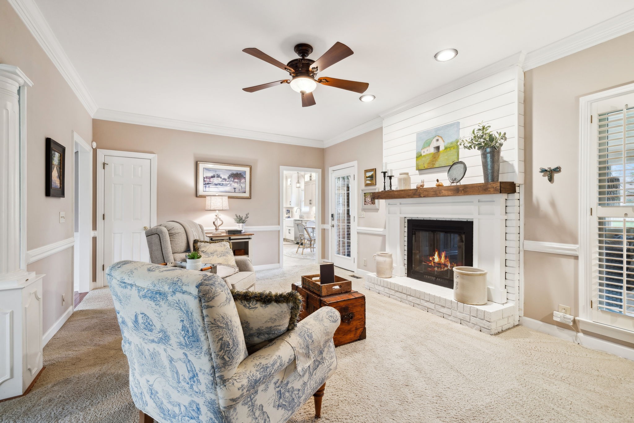 2009 Cedarmont Dr