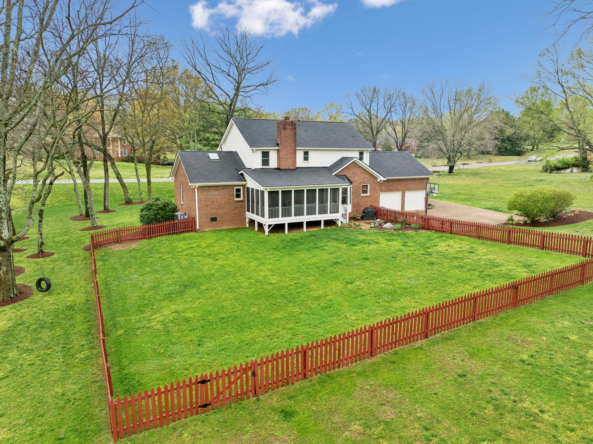 2009 Cedarmont Dr