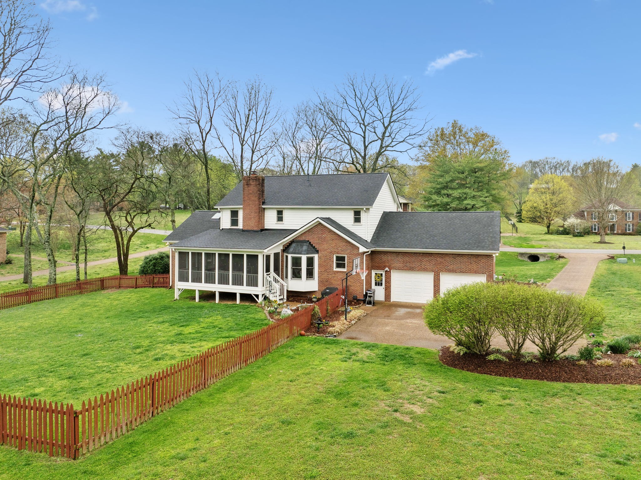 2009 Cedarmont Dr