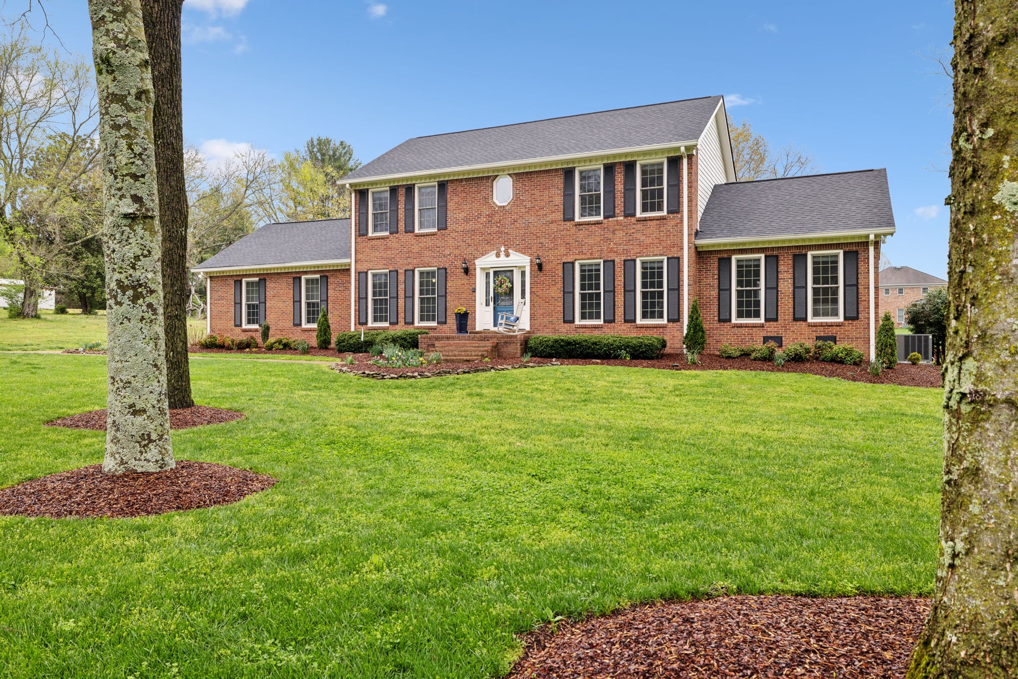 2009 Cedarmont Dr