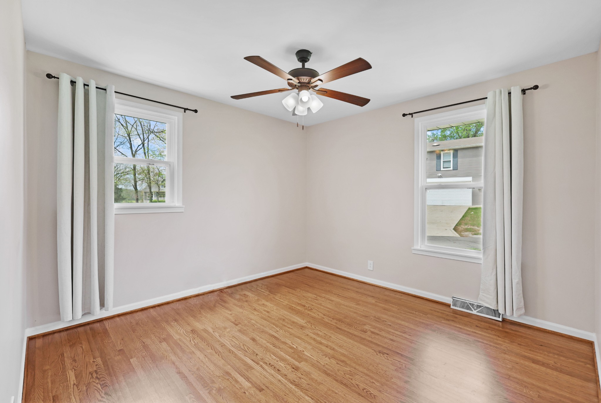 613 River Rouge Dr
