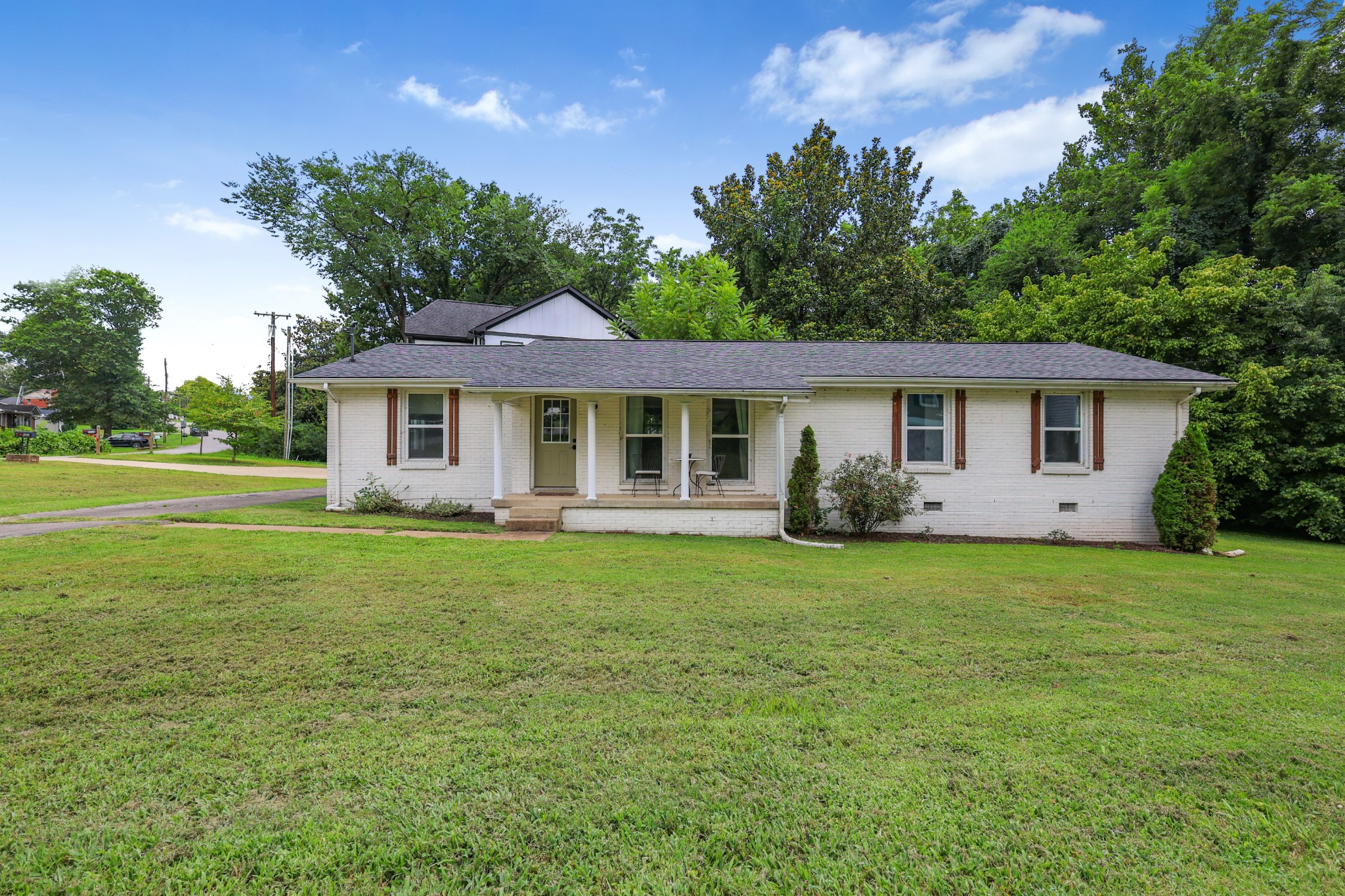 613 River Rouge Dr