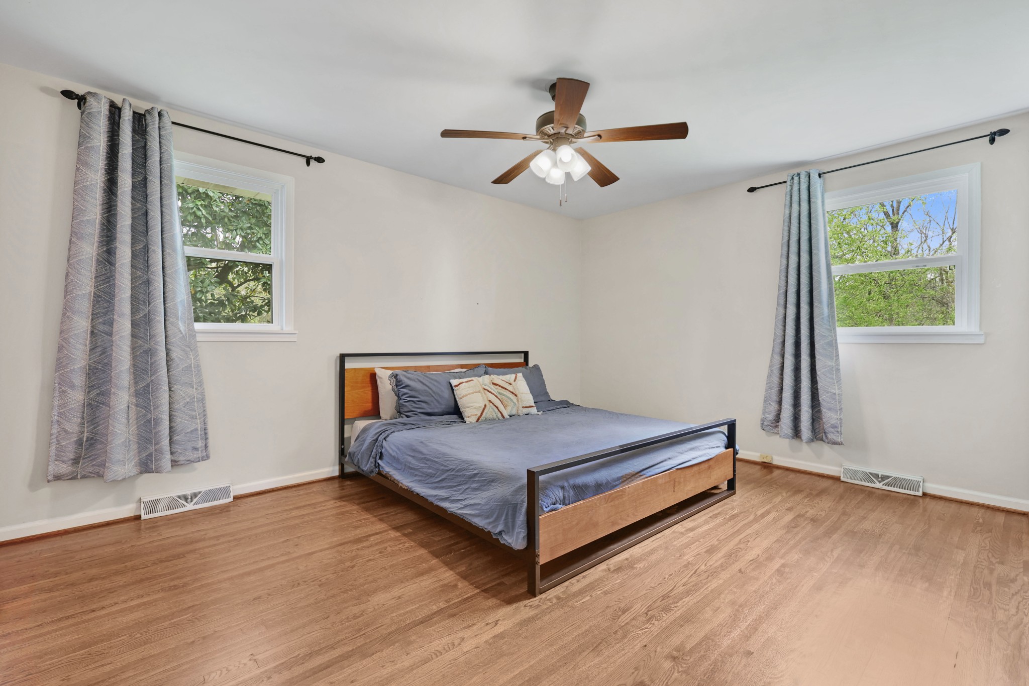 613 River Rouge Dr