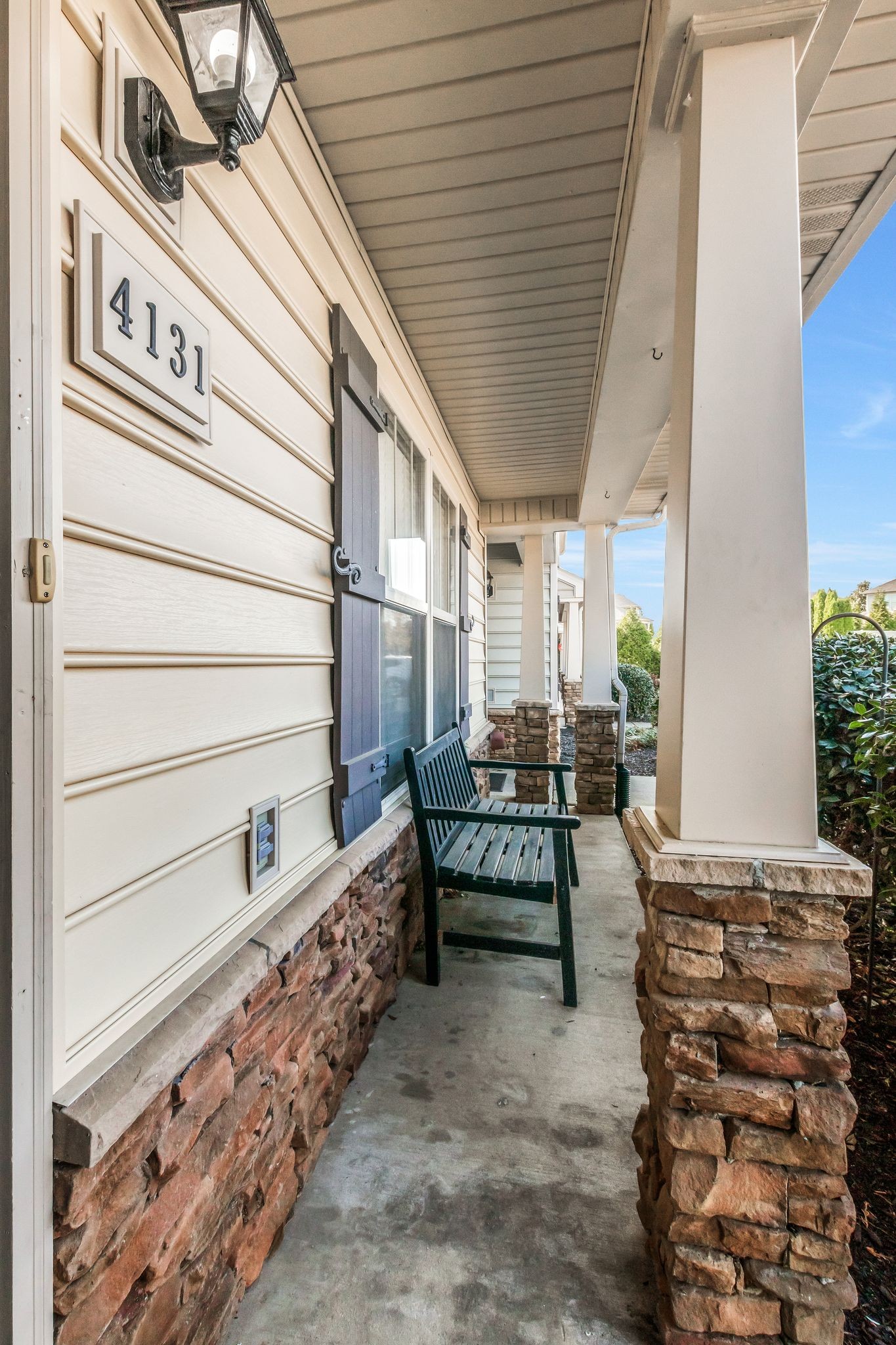 4131 War Emblem Lane