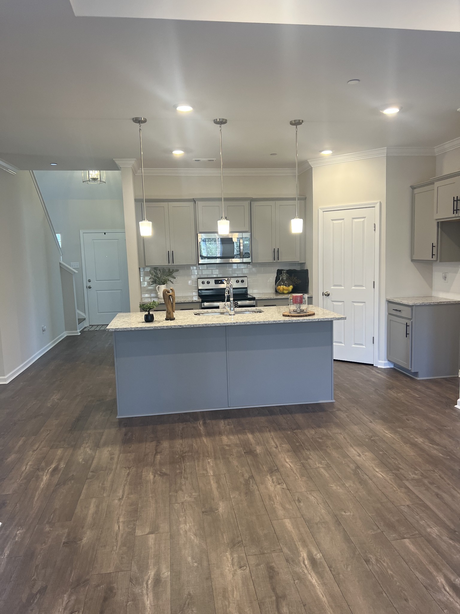 7503 Fernvale Springs Way