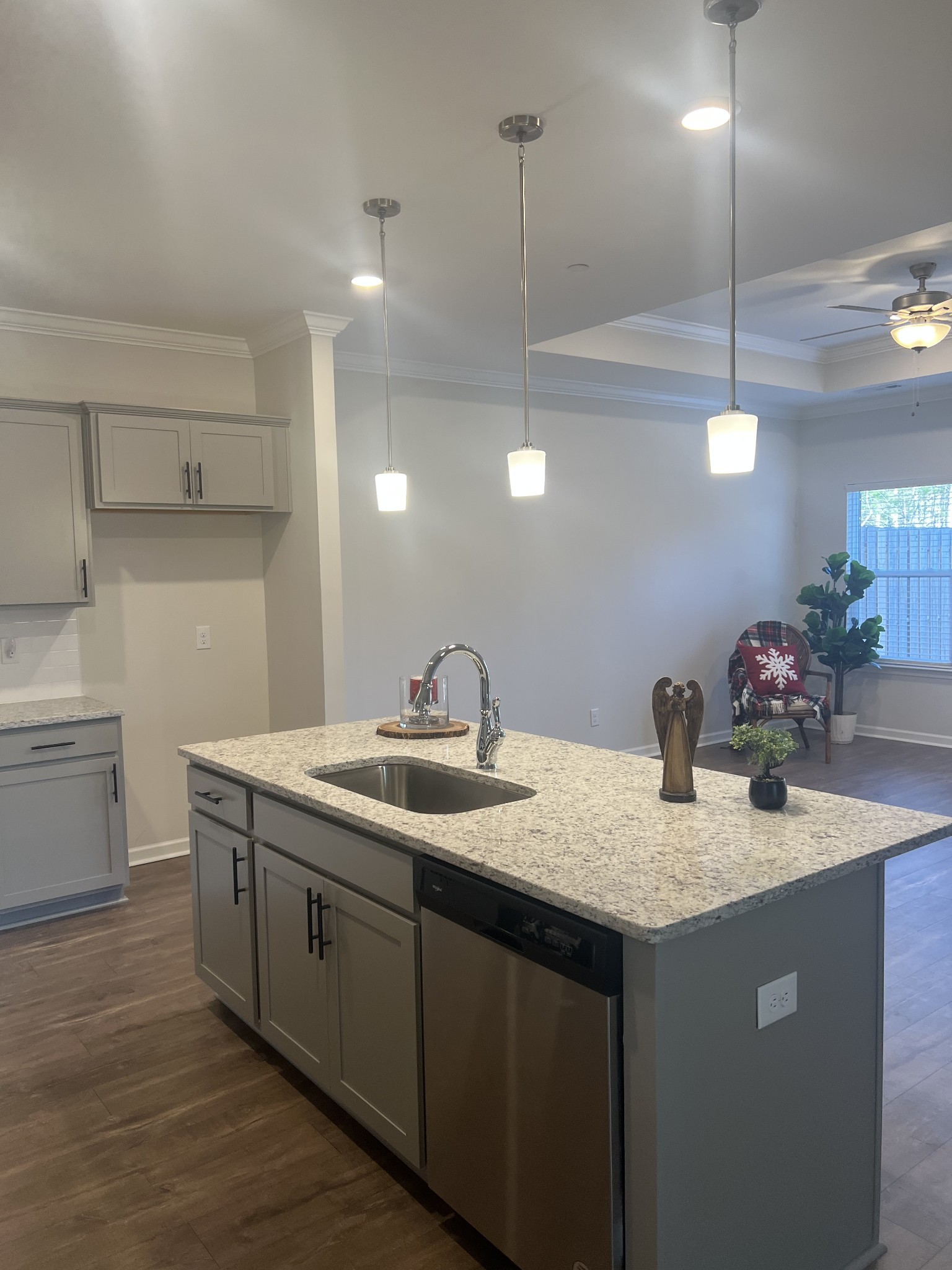 7503 Fernvale Springs Way