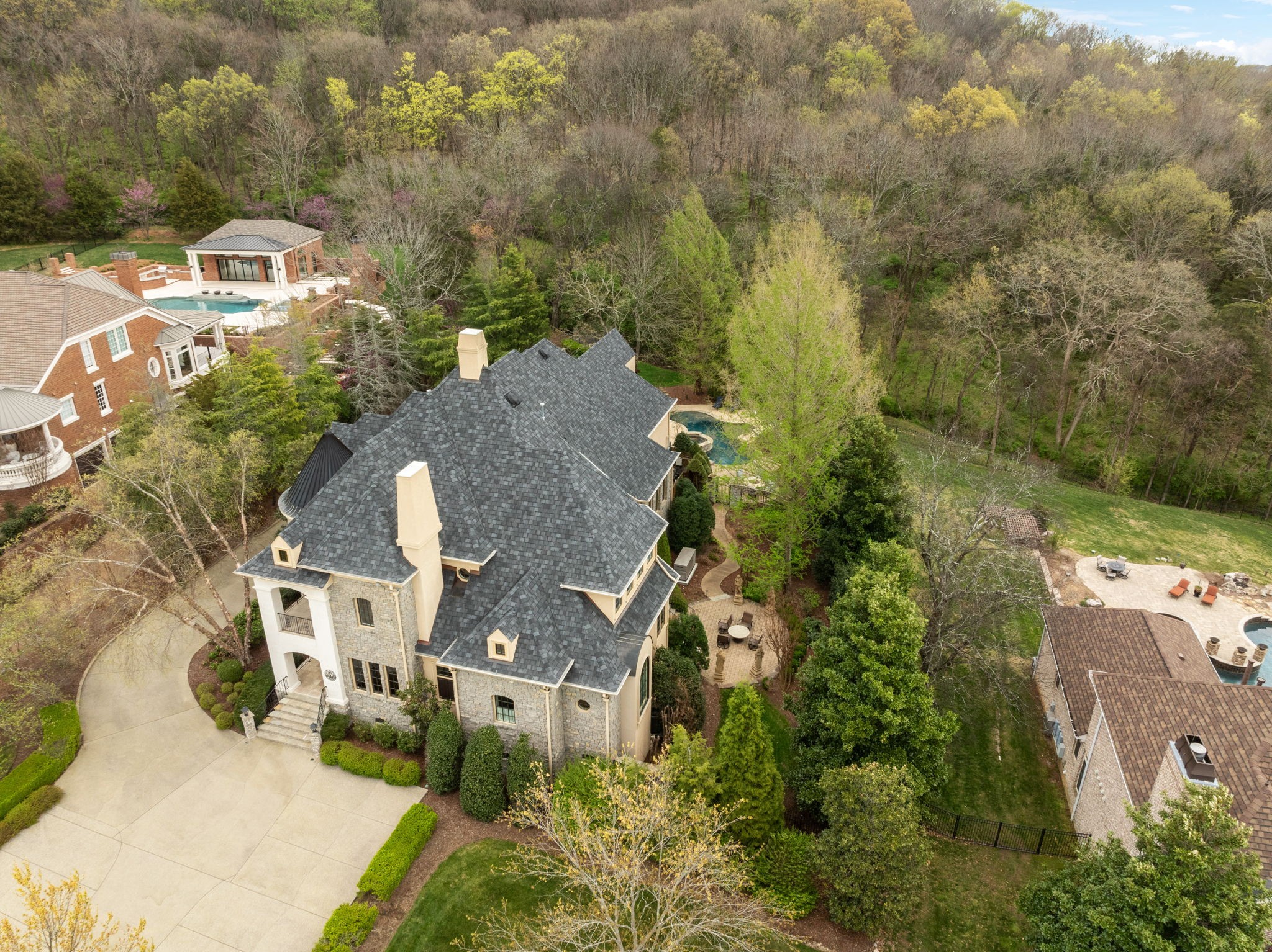 128 Woodward Hills Pl