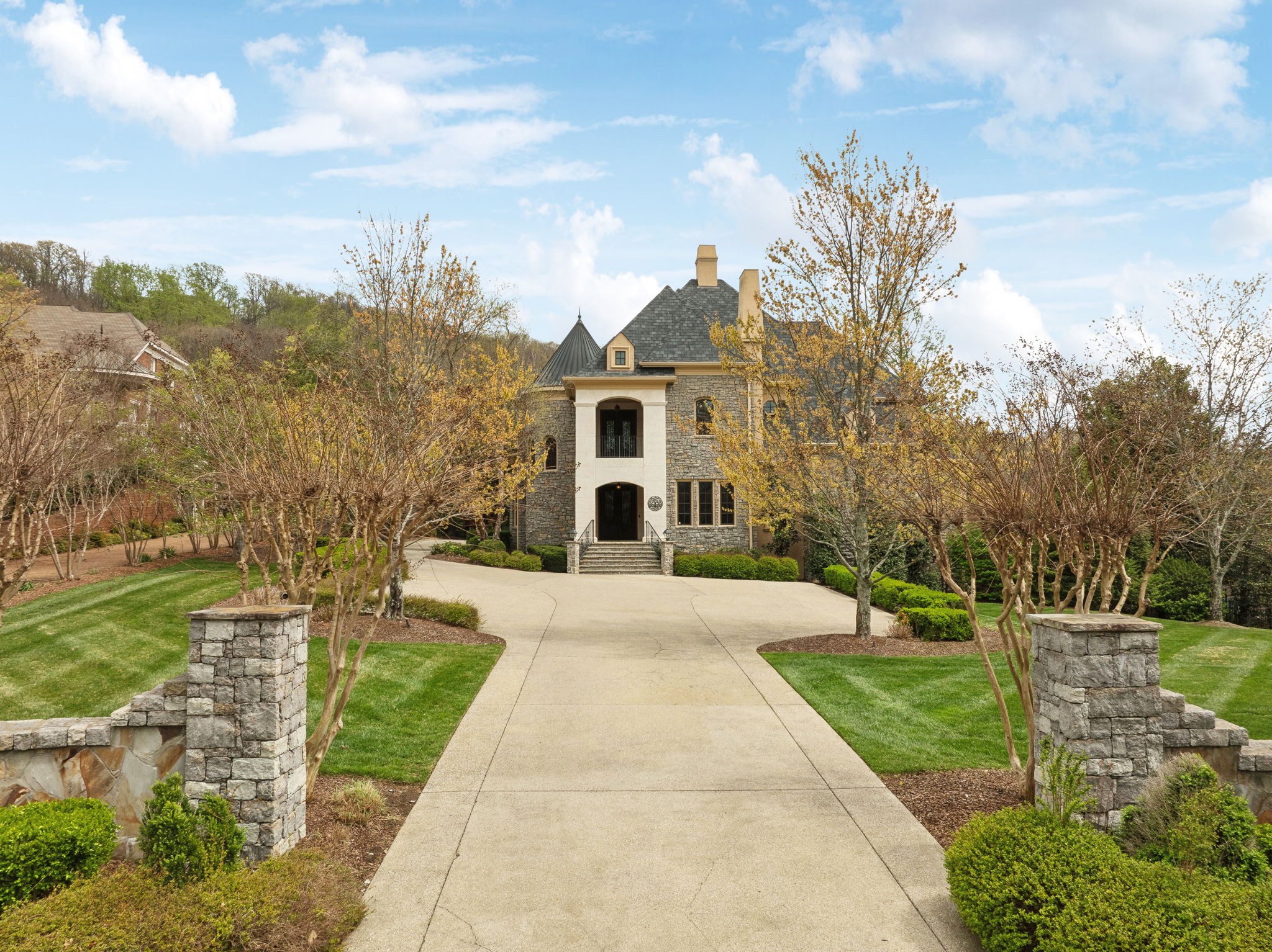 128 Woodward Hills Pl